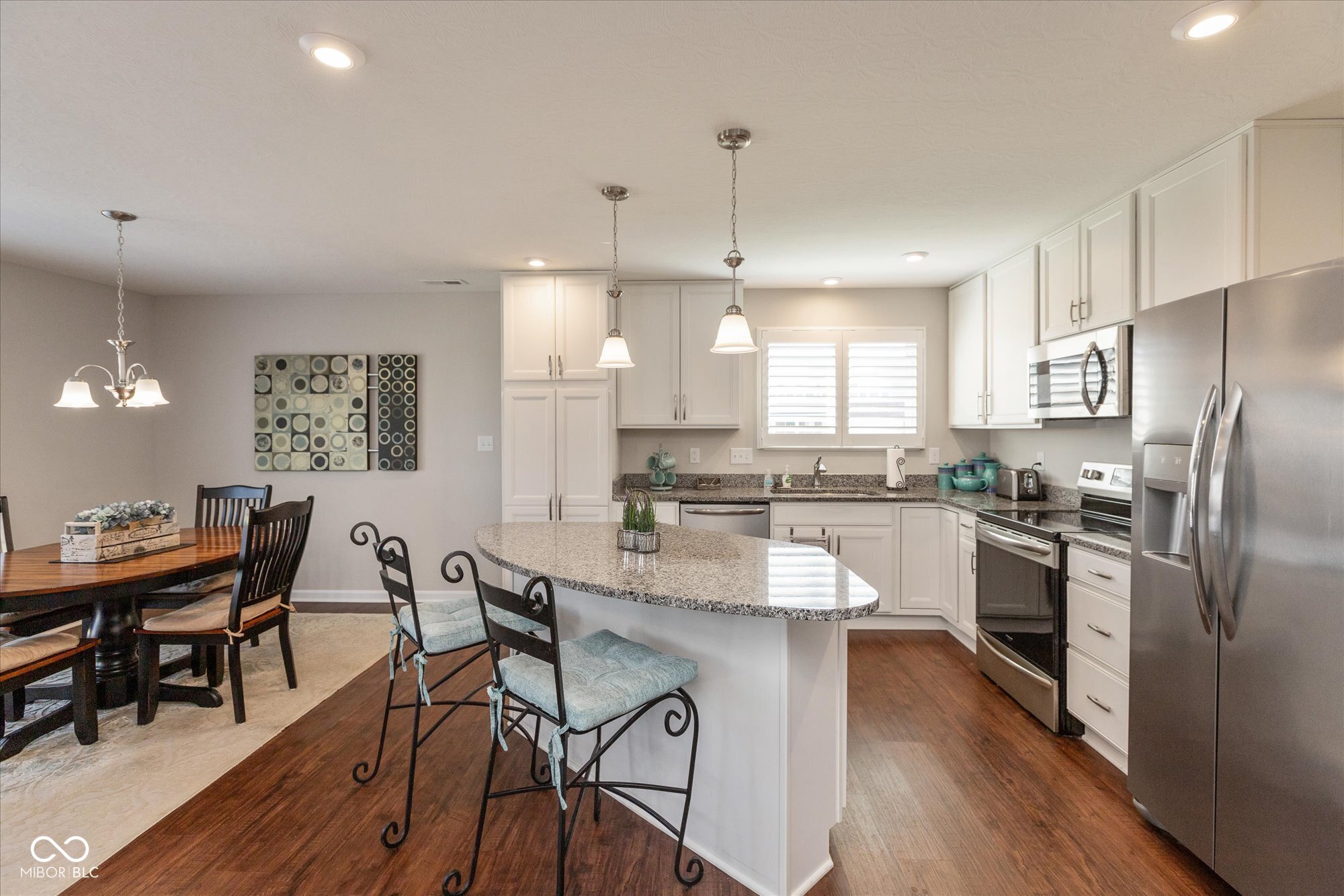 6400 Woodland Lane