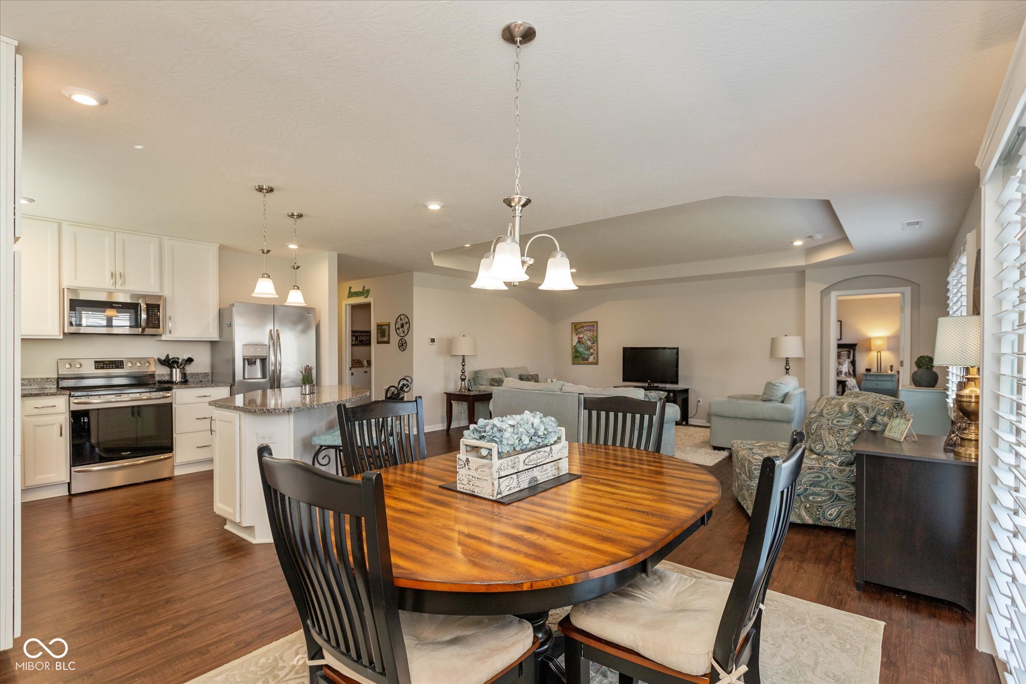 6400 Woodland Lane