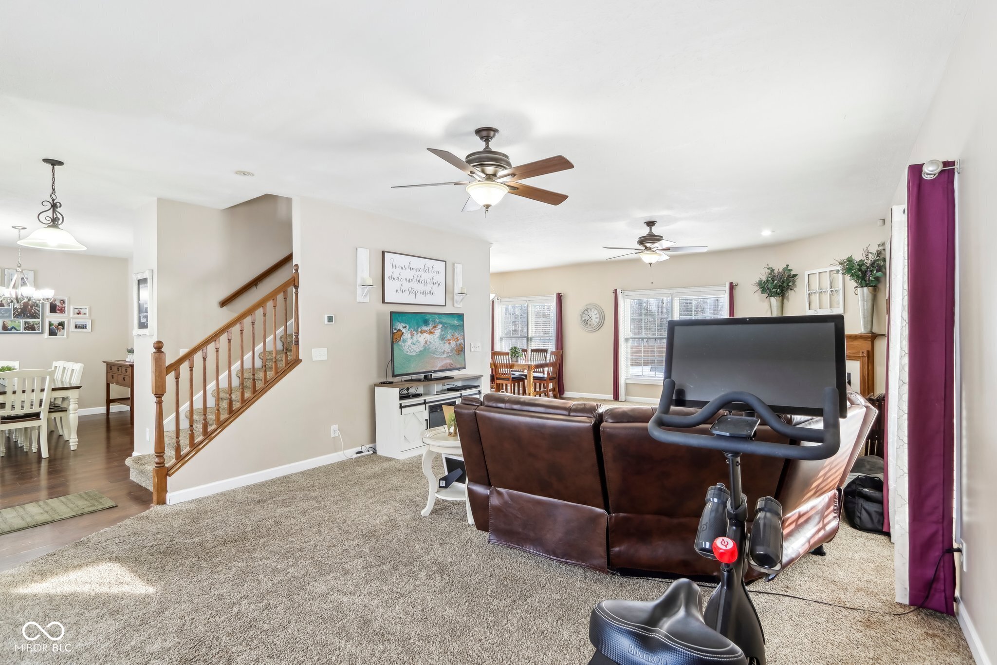 5390 S Maple Drive