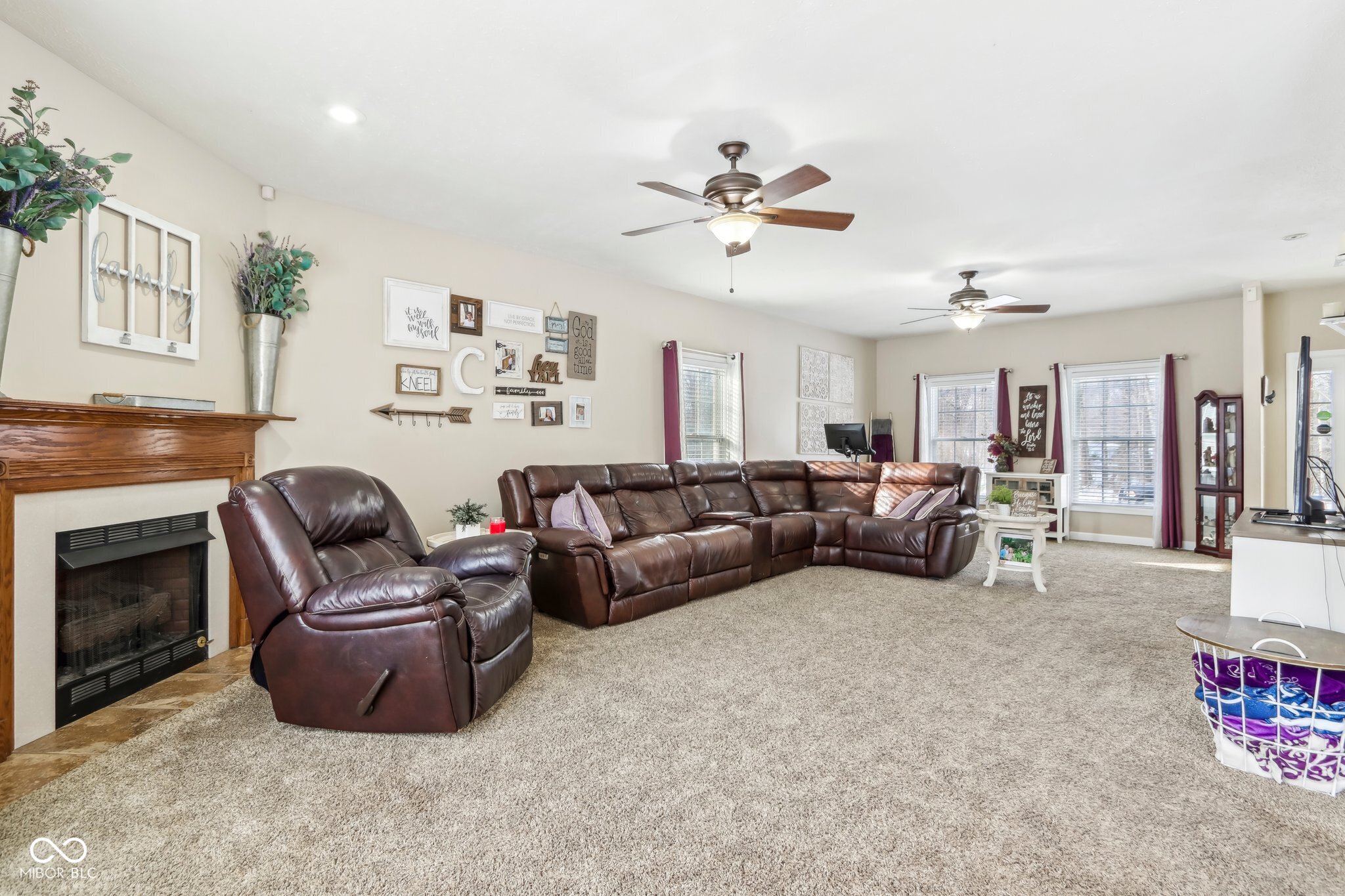 5390 S Maple Drive