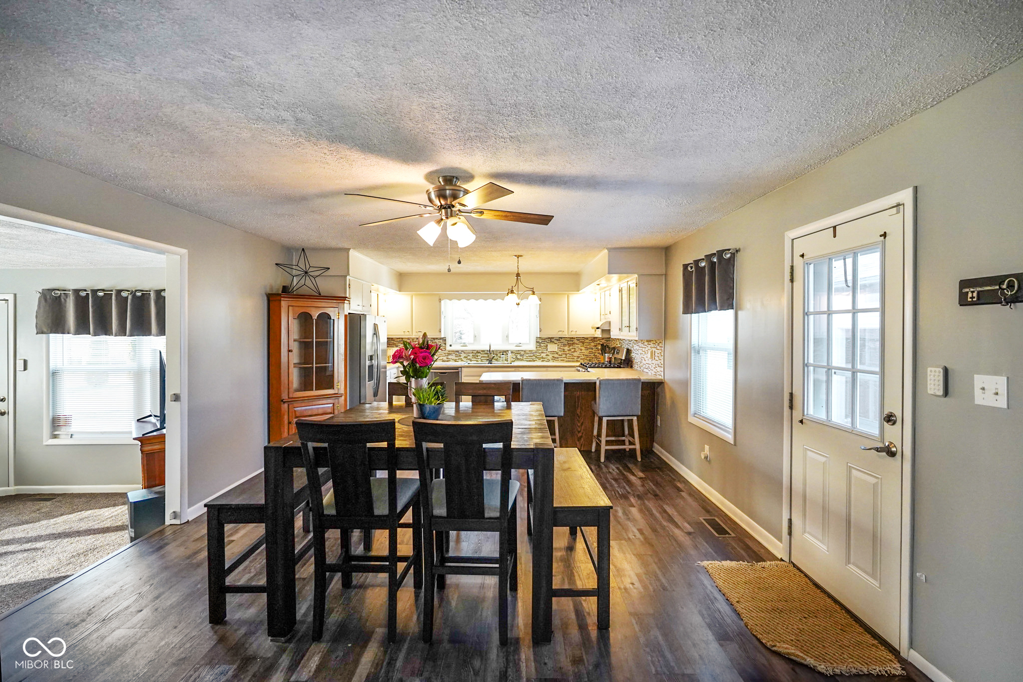 194 W Hunt Road