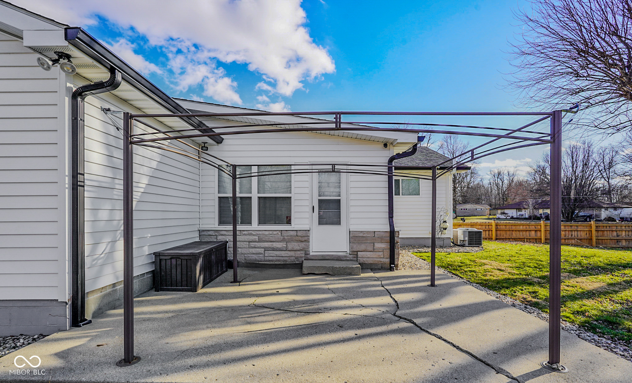 194 W Hunt Road