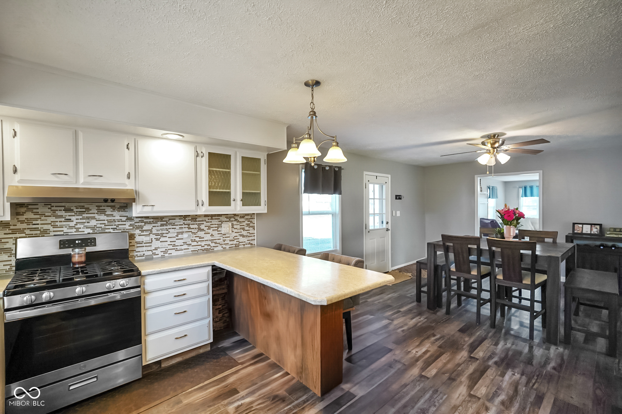 194 W Hunt Road