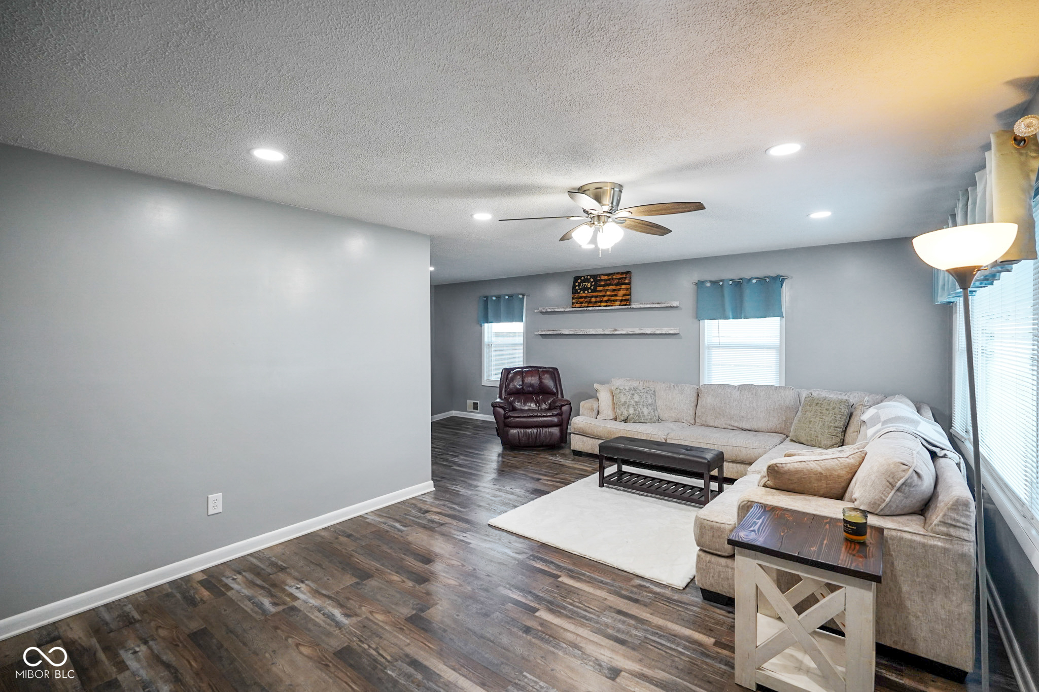 194 W Hunt Road
