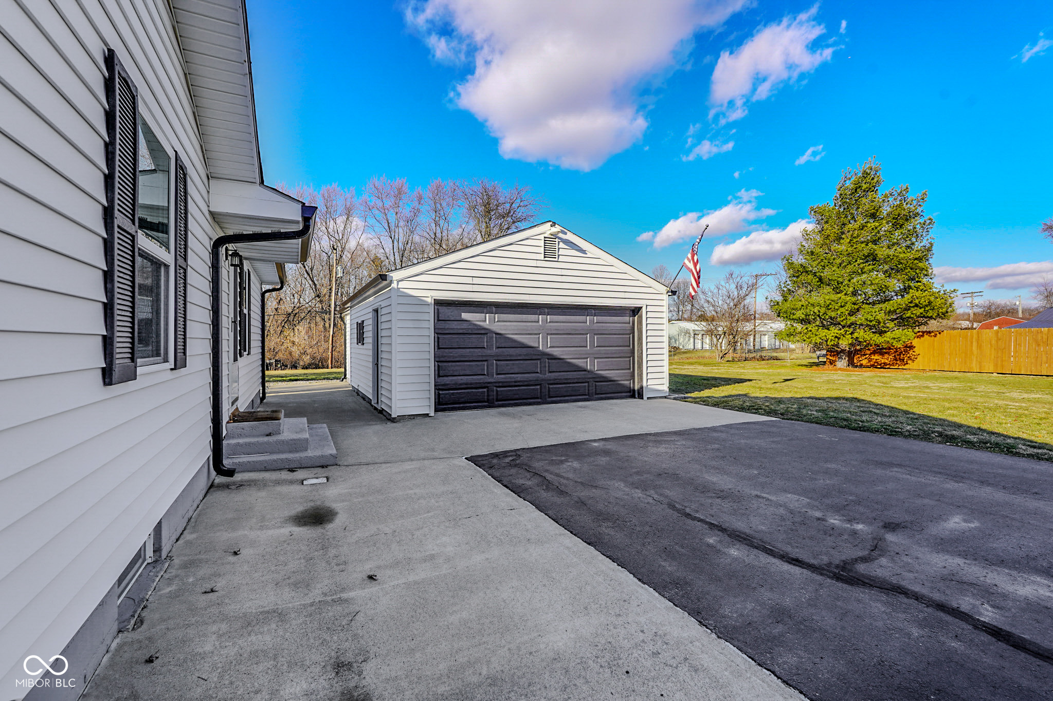 194 W Hunt Road