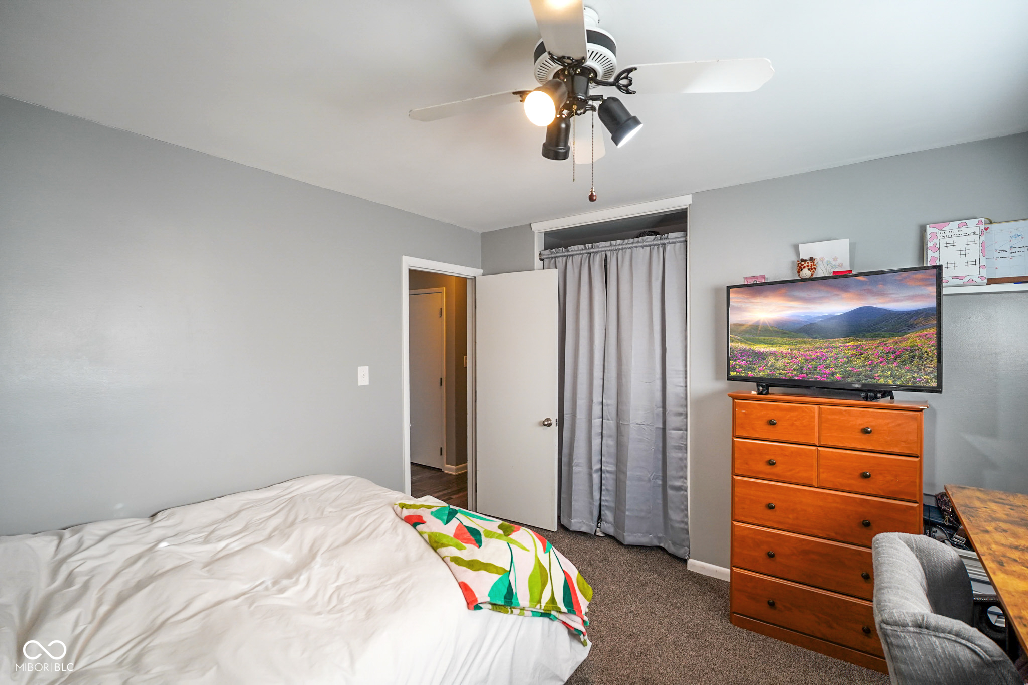 194 W Hunt Road
