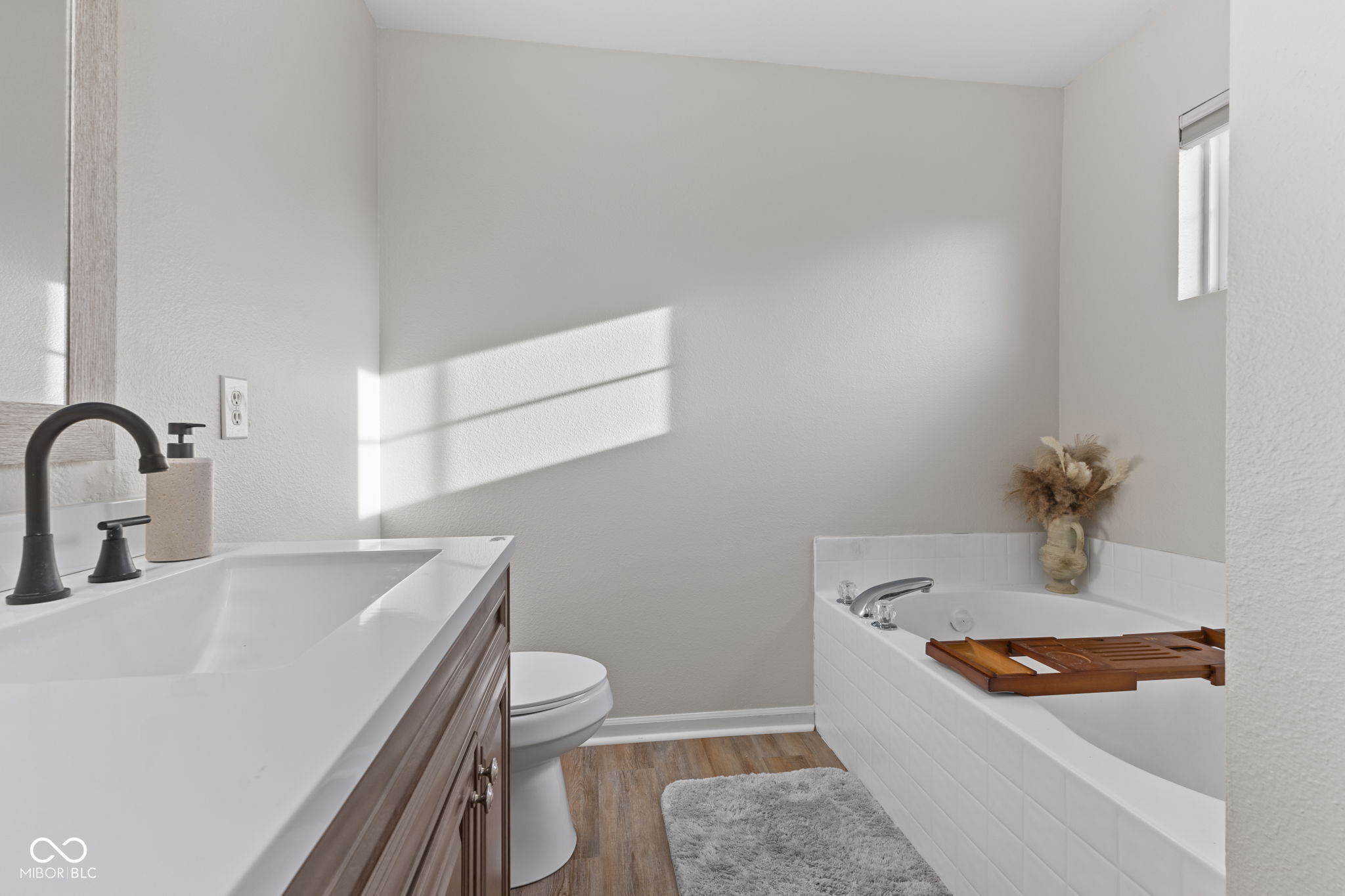 17309 Pine Wood Lane