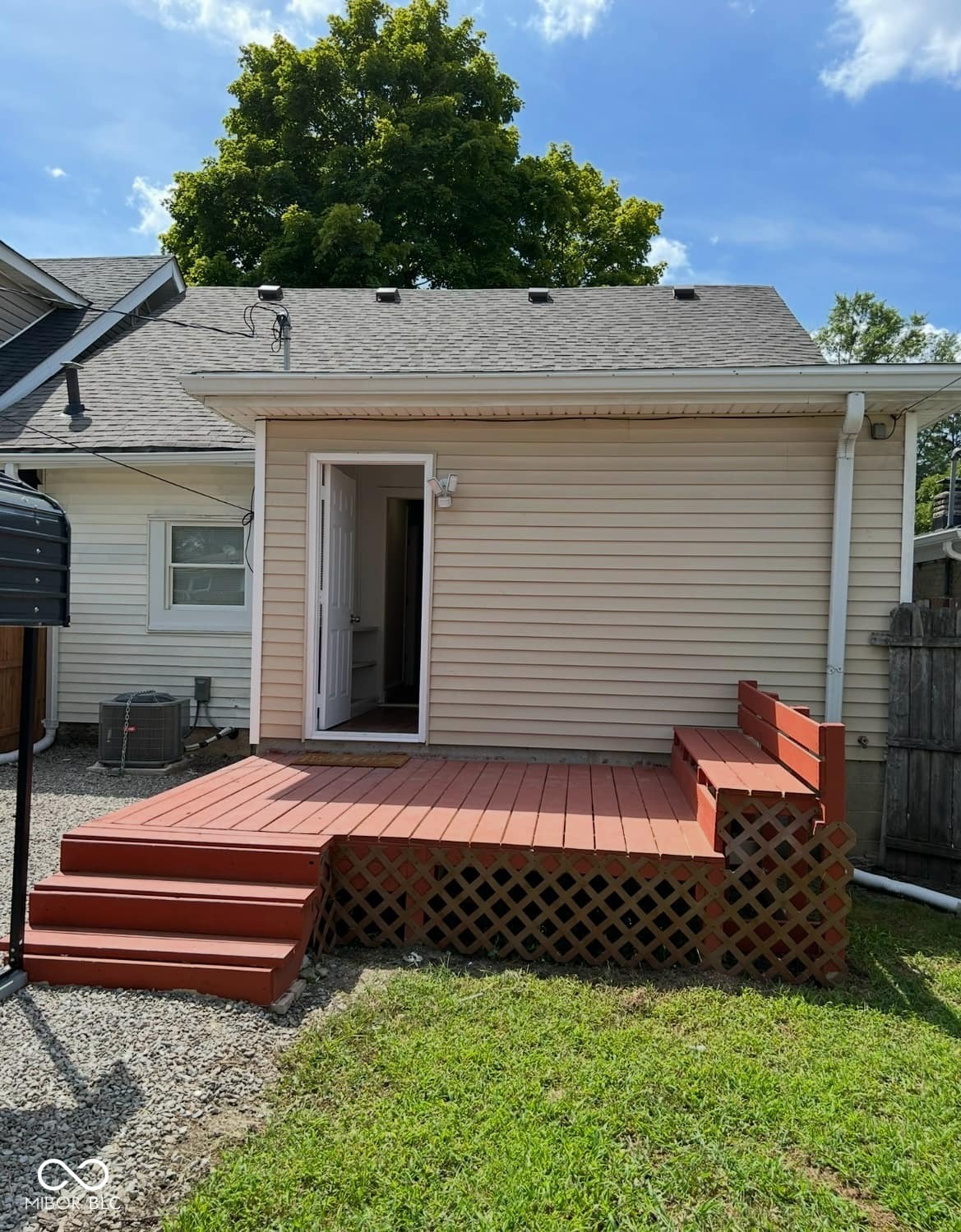 1154 Bacon Street