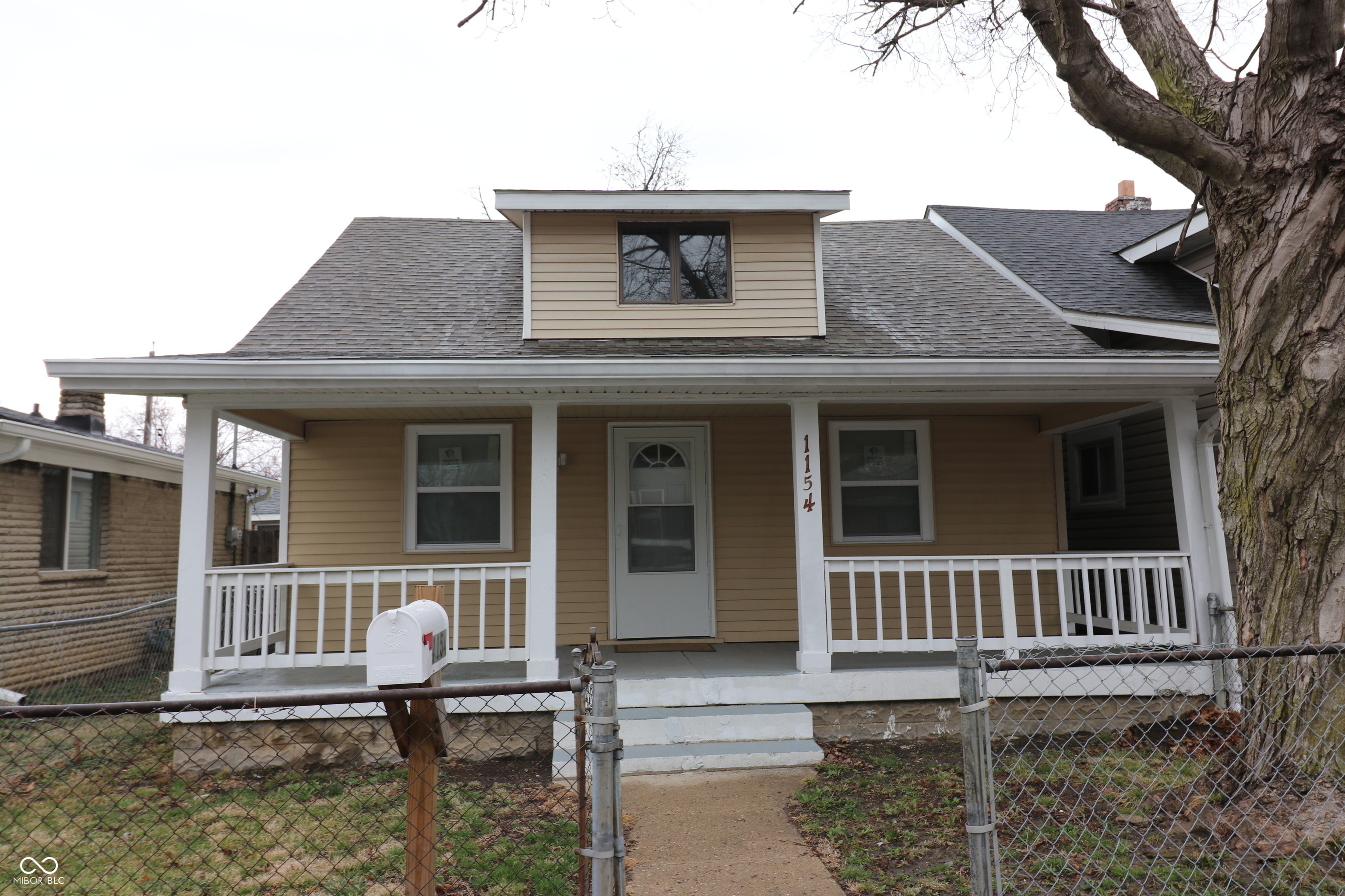 1154 Bacon Street