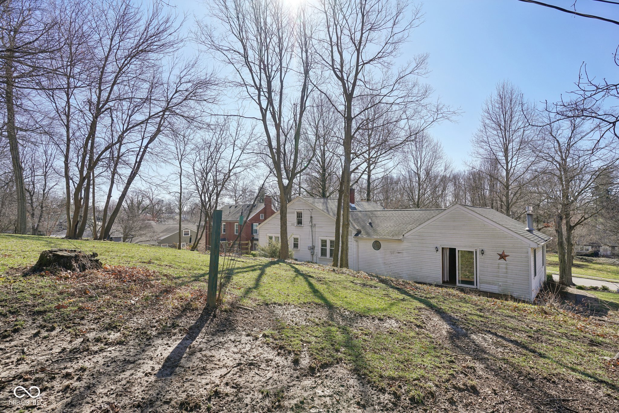 1124 Woodlawn Drive