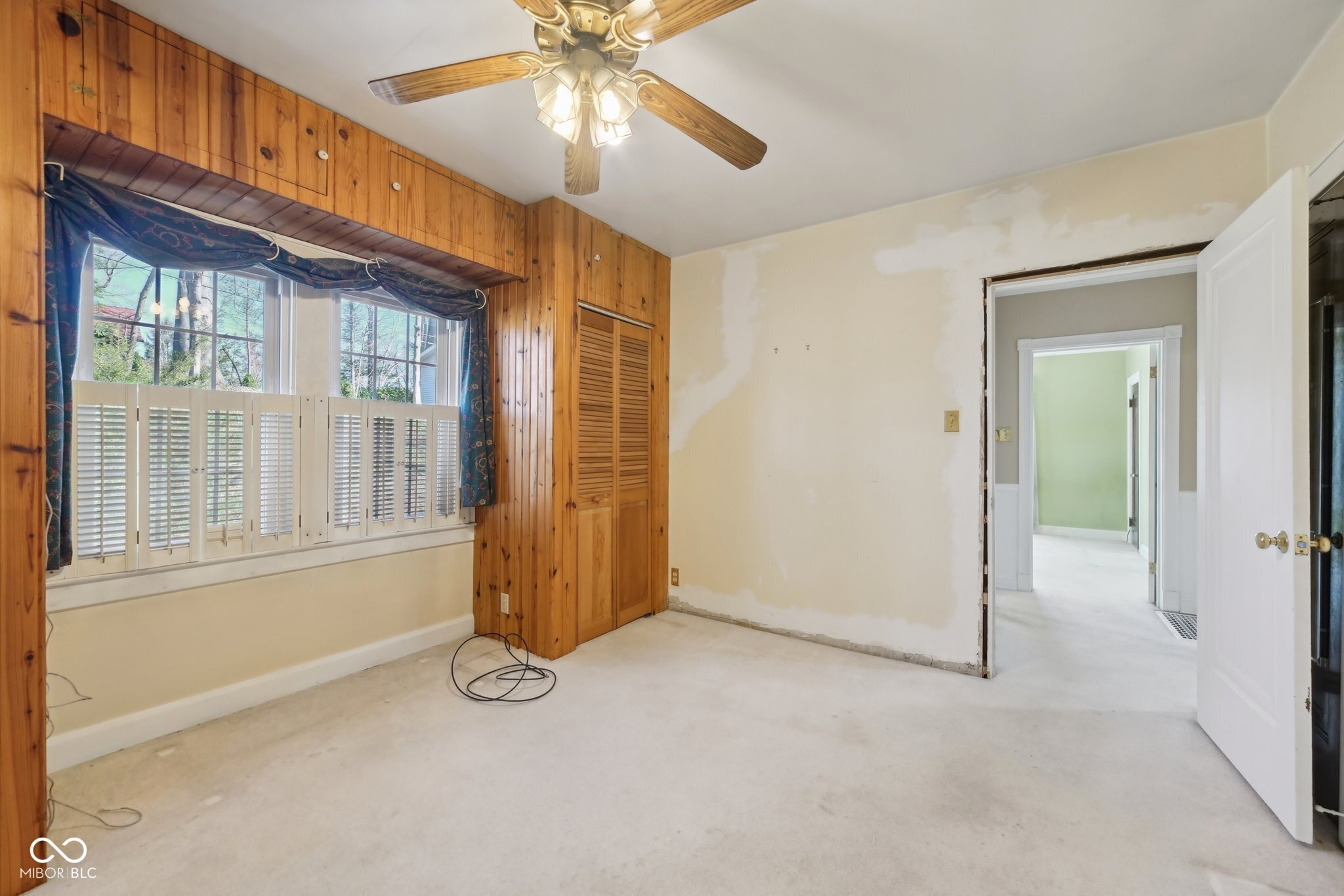 1124 Woodlawn Drive