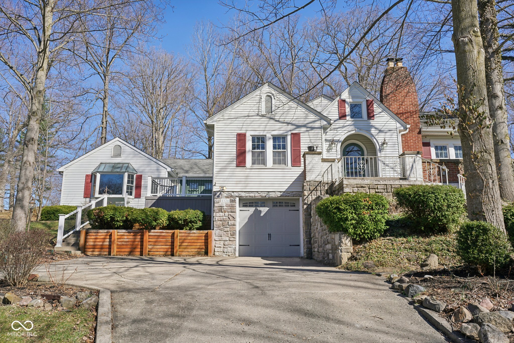 1124 Woodlawn Drive