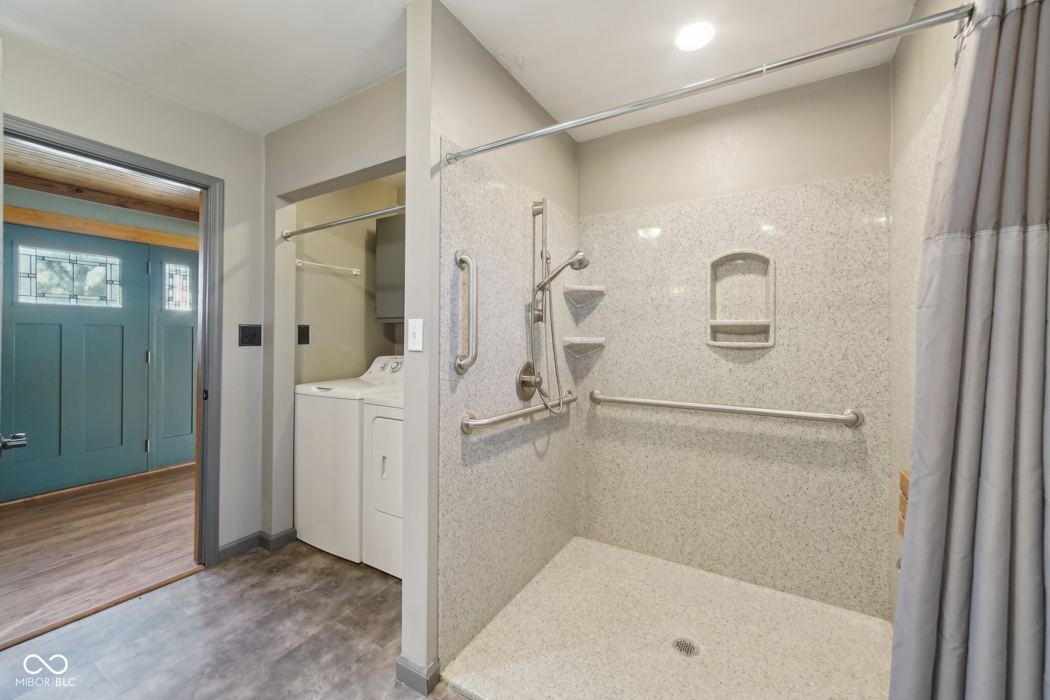 1124 Woodlawn Drive