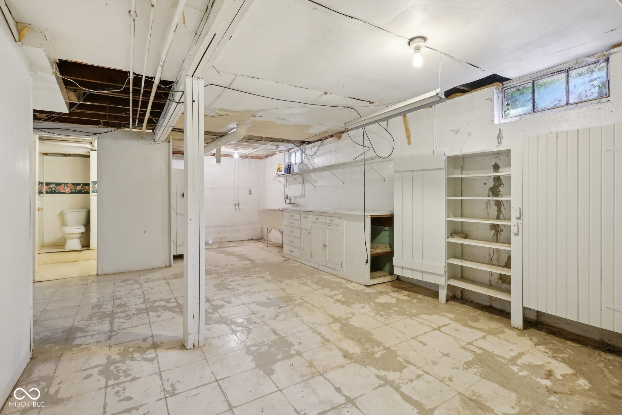 1124 Woodlawn Drive