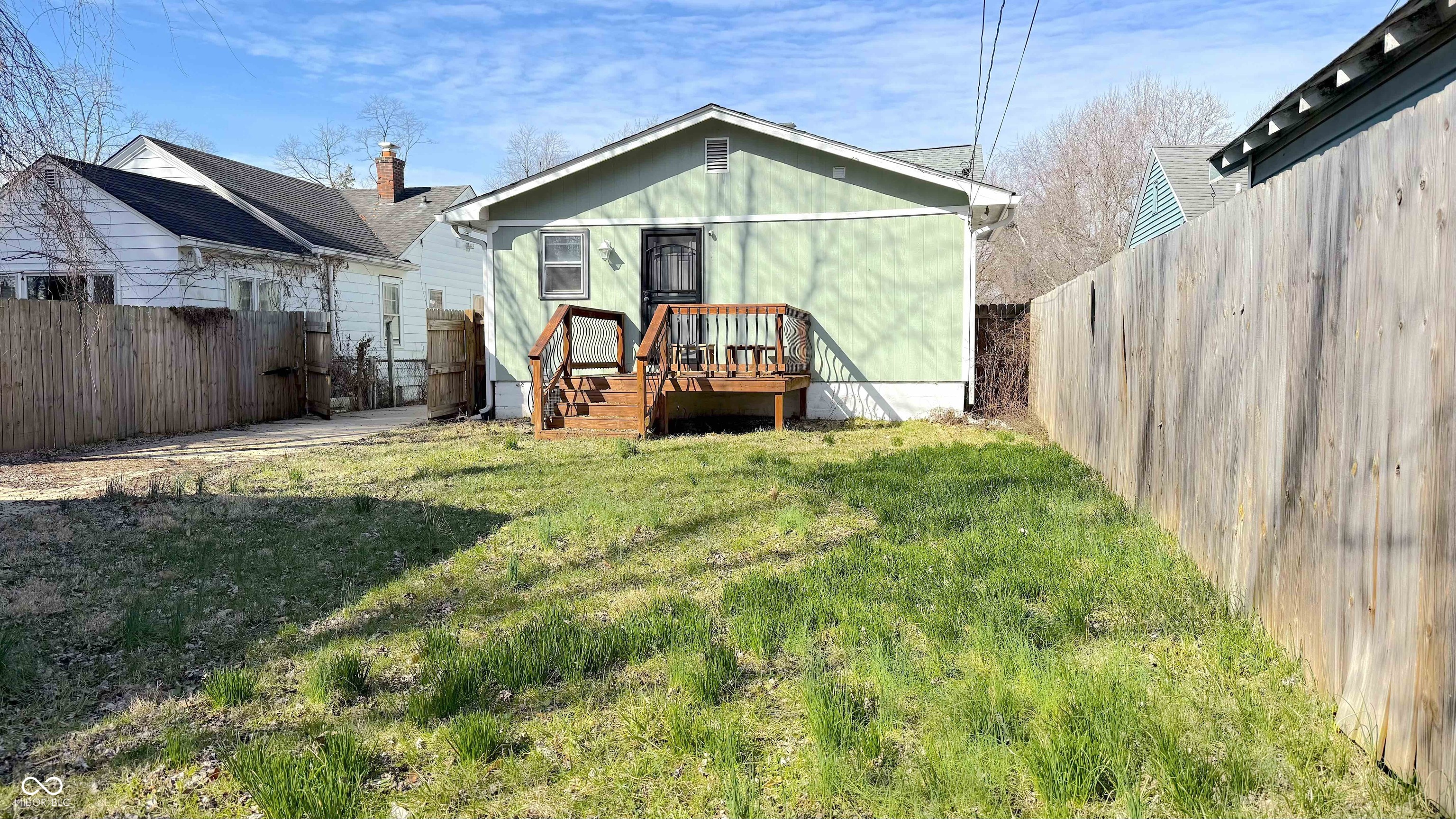 4929 Kingsley Drive