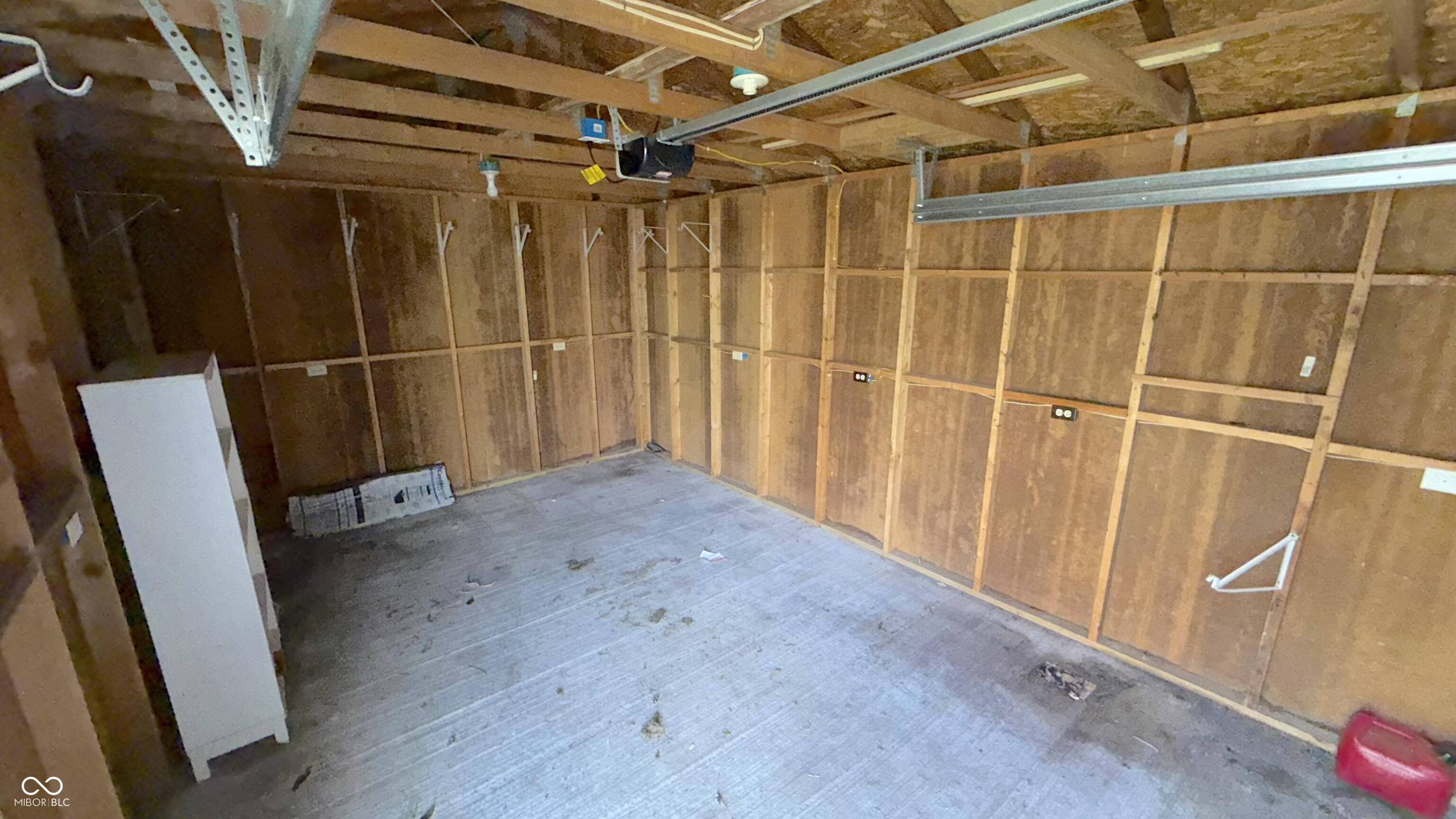 4929 Kingsley Drive