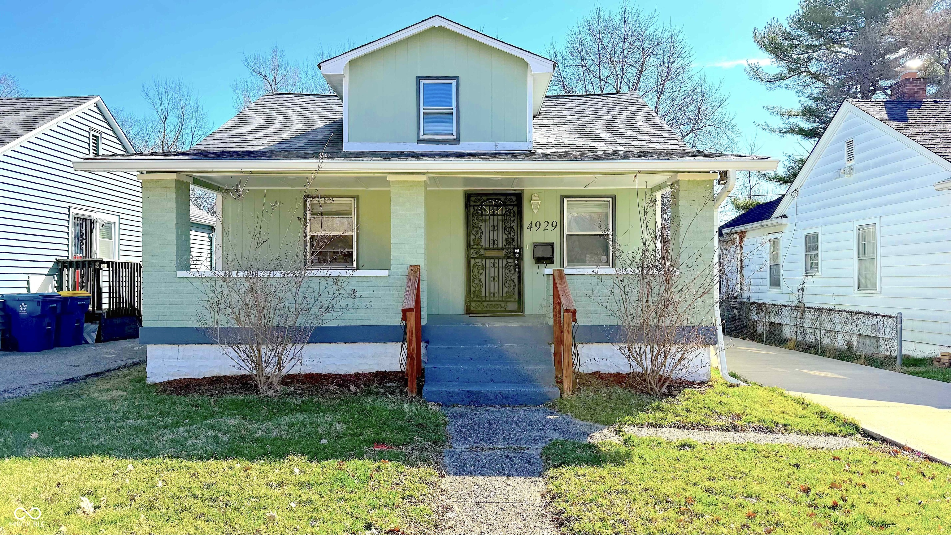 4929 Kingsley Drive