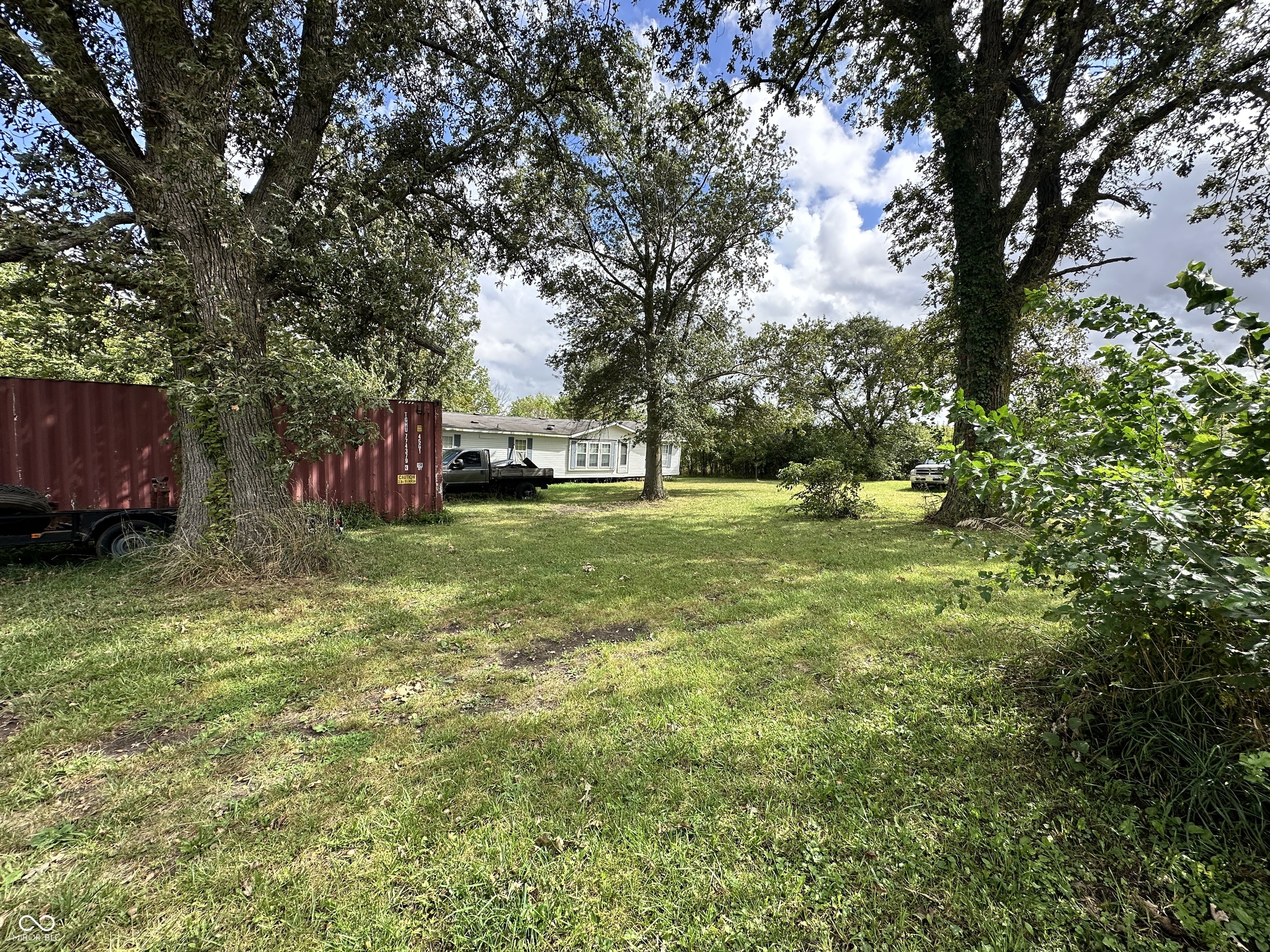2996 N US 421