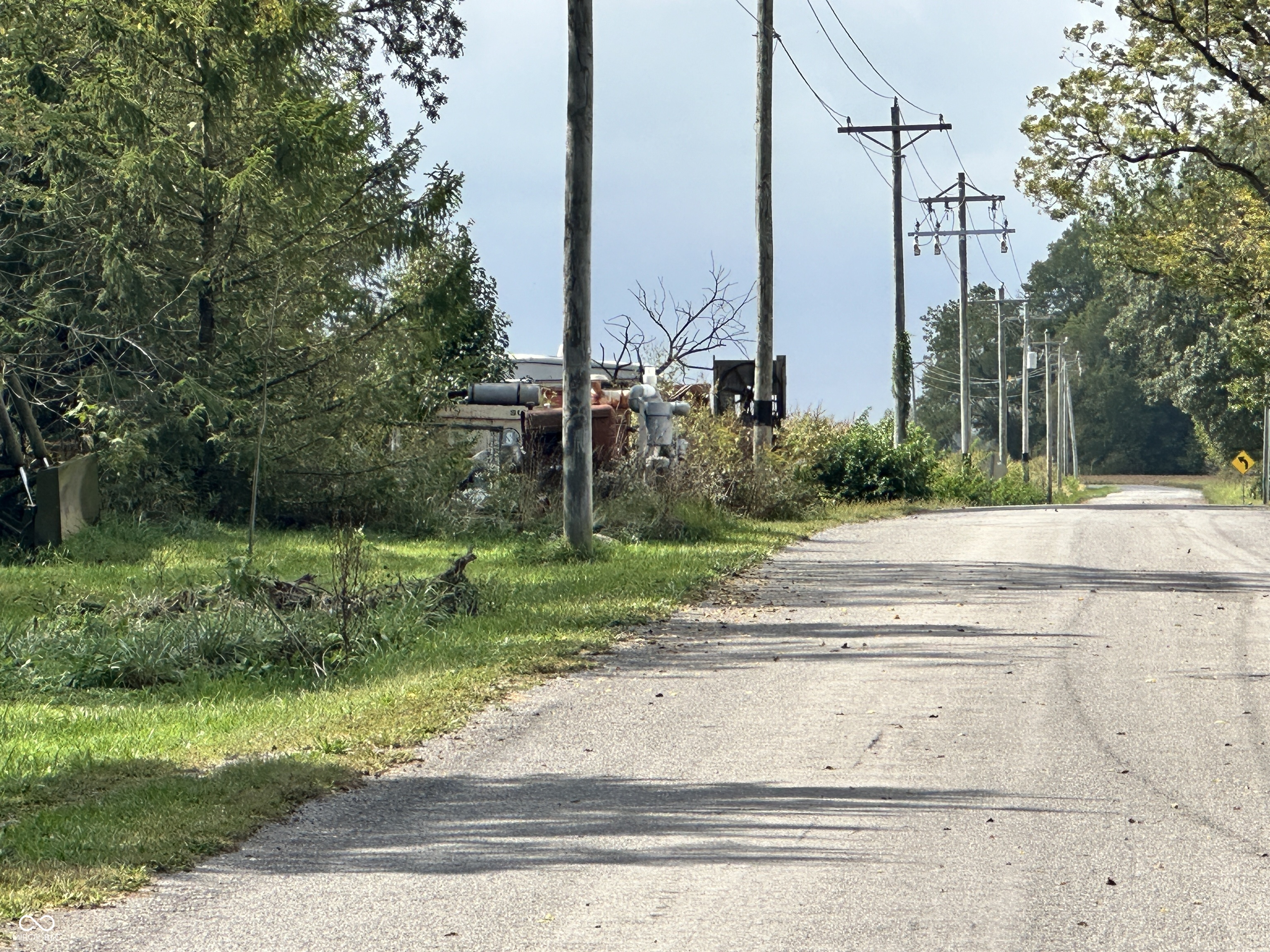 2996 N US 421