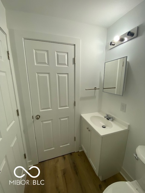 1220 W 30th Street