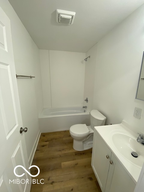 1220 W 30th Street