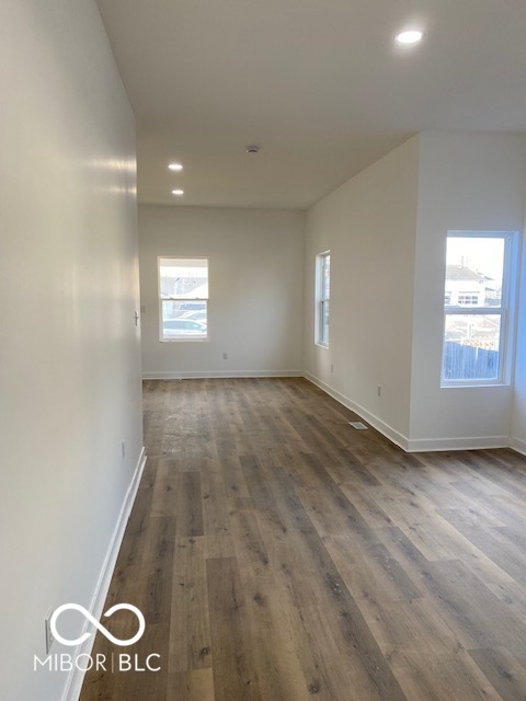 1220 W 30th Street