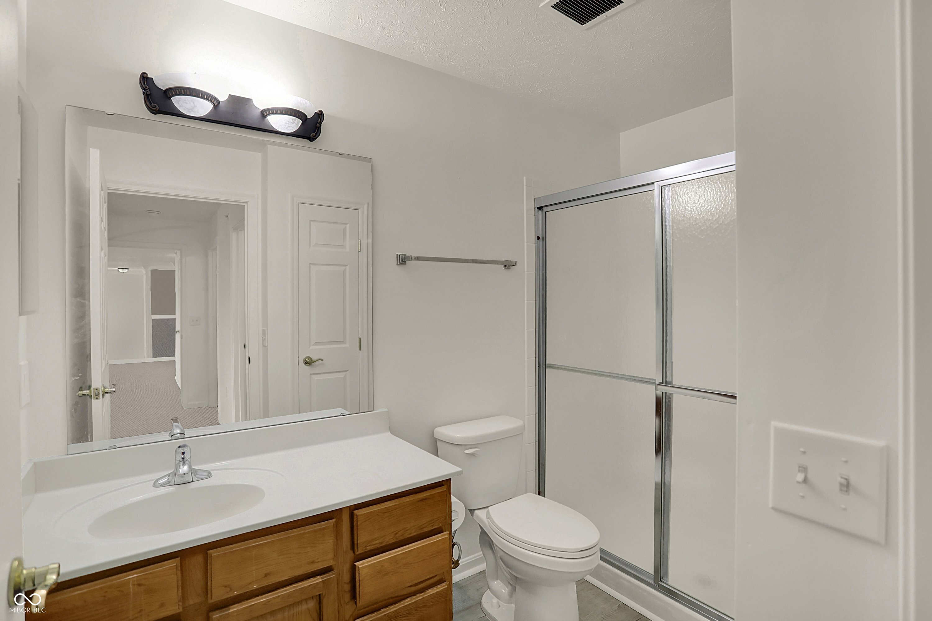 8920 Hunters Creek Drive Unit: 101