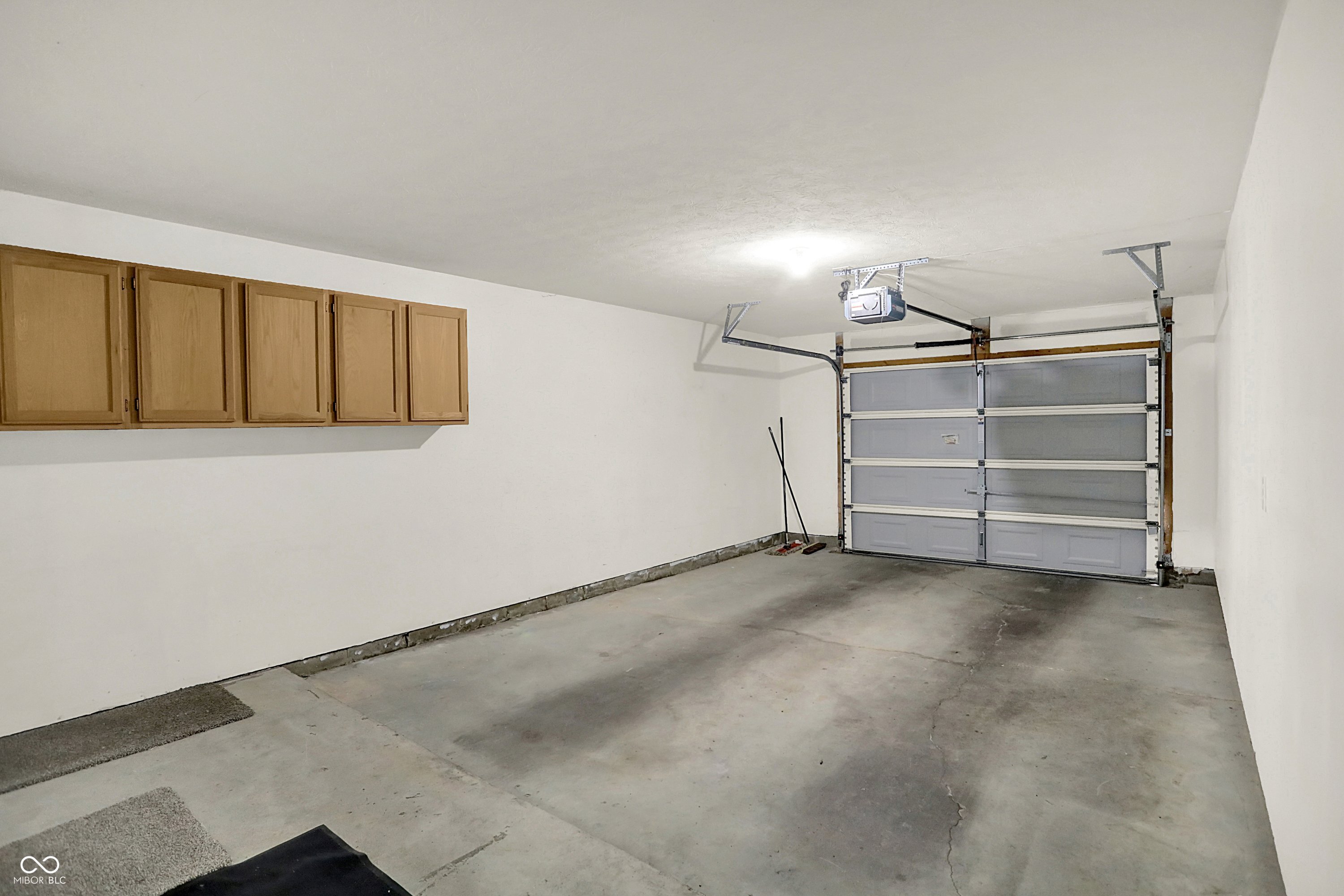 8920 Hunters Creek Drive Unit: 101