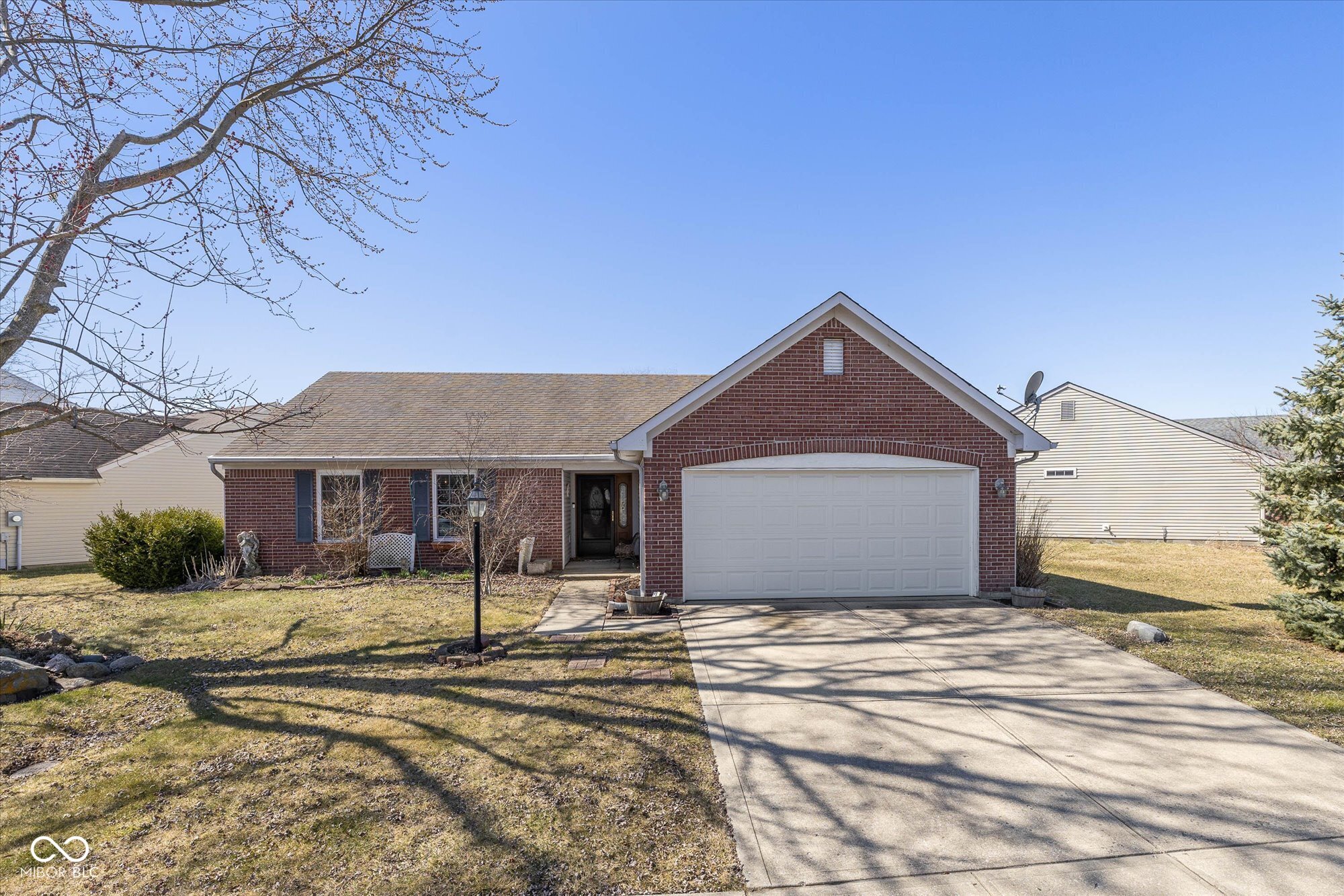 546 Treyburn Lakes Way