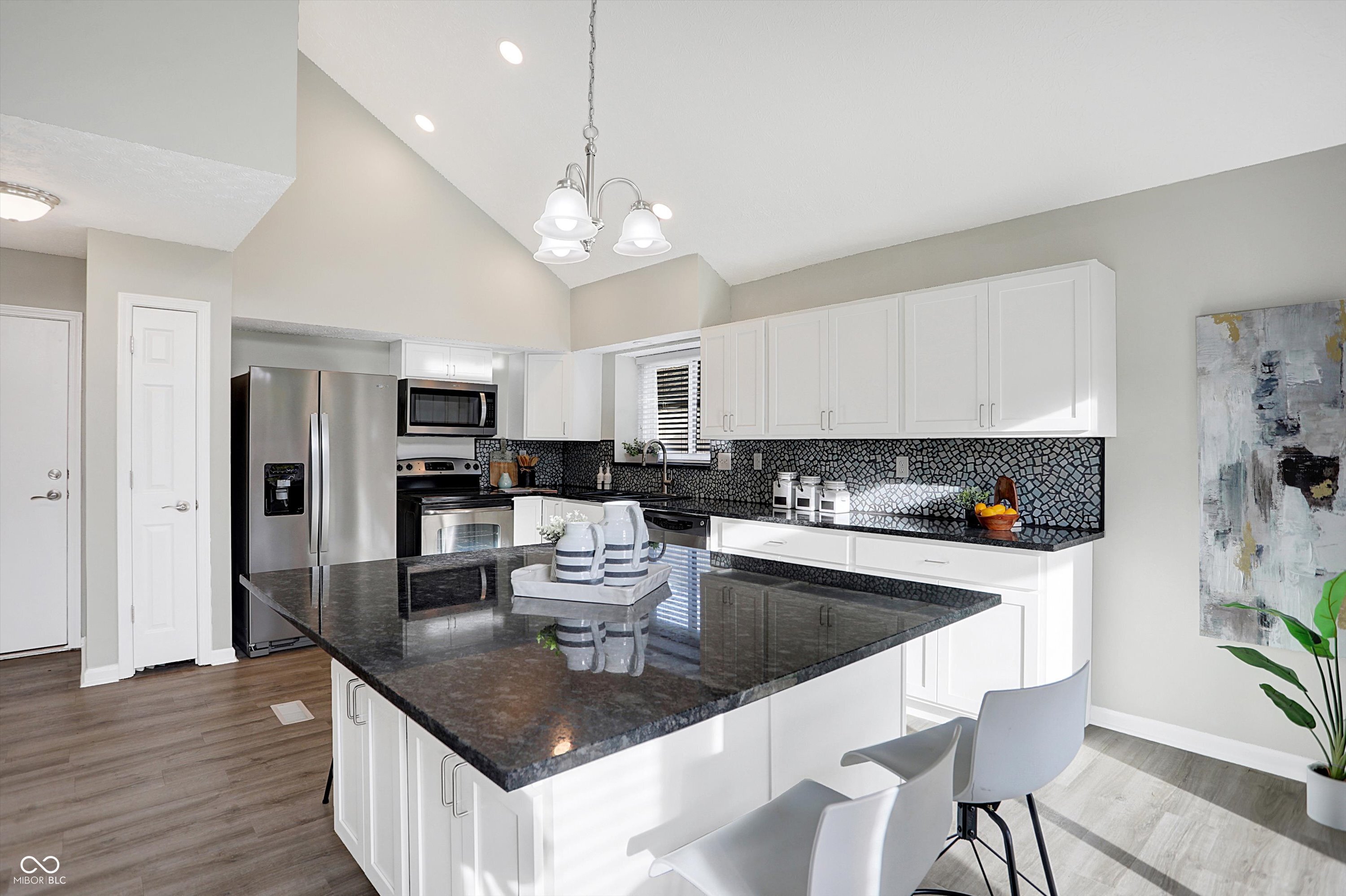 8807 Wintergreen Way