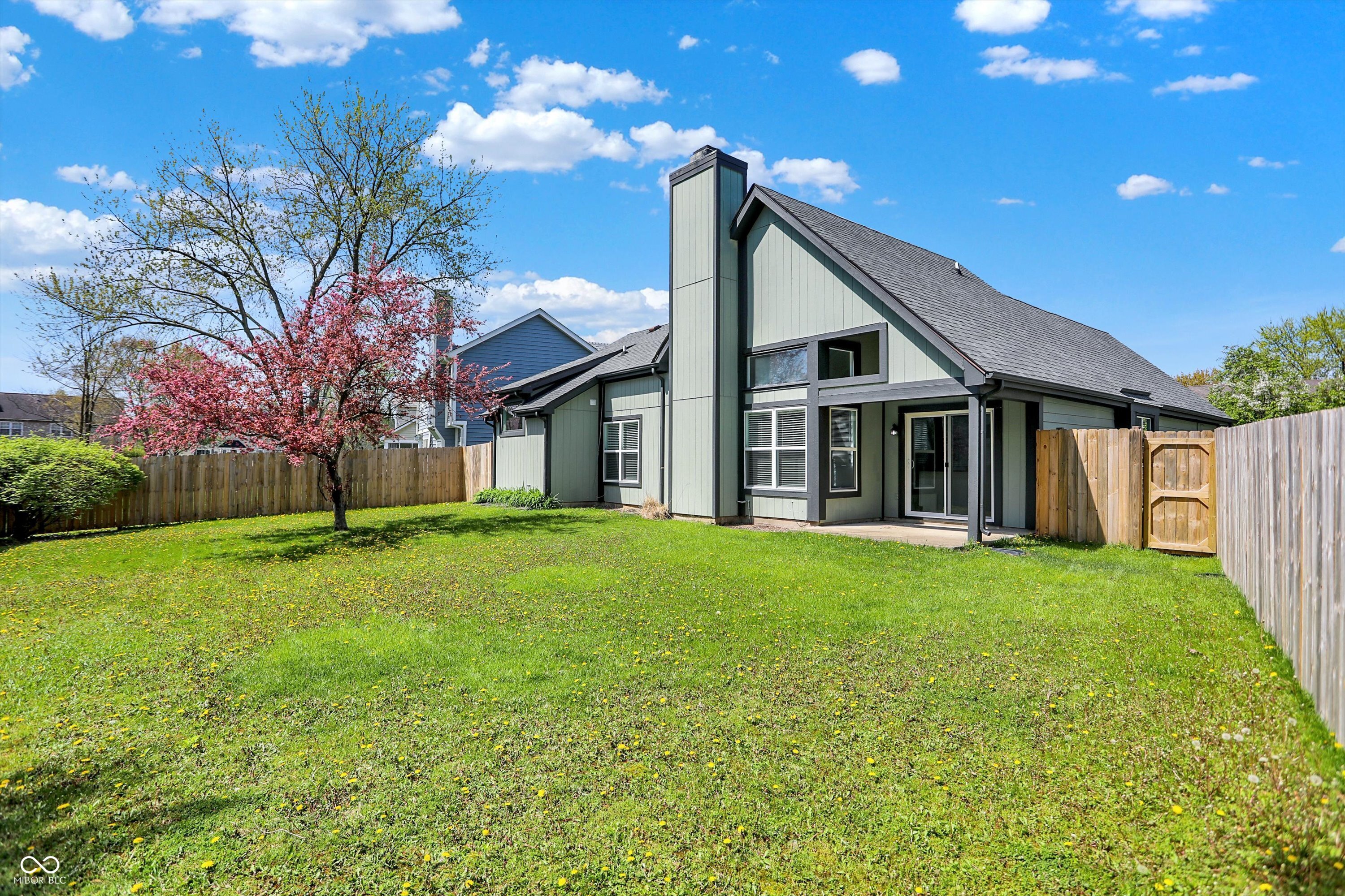 8807 Wintergreen Way