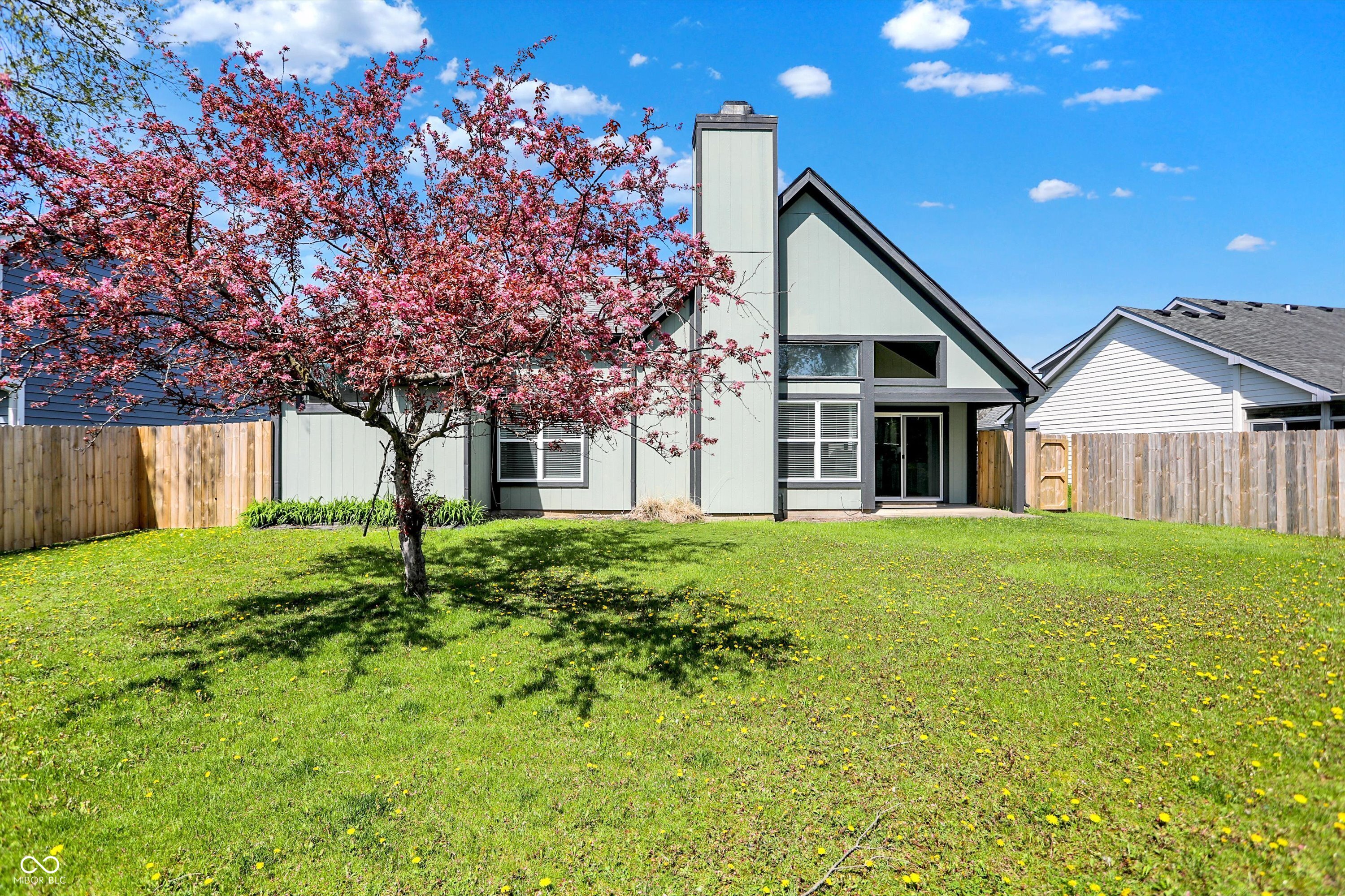 8807 Wintergreen Way