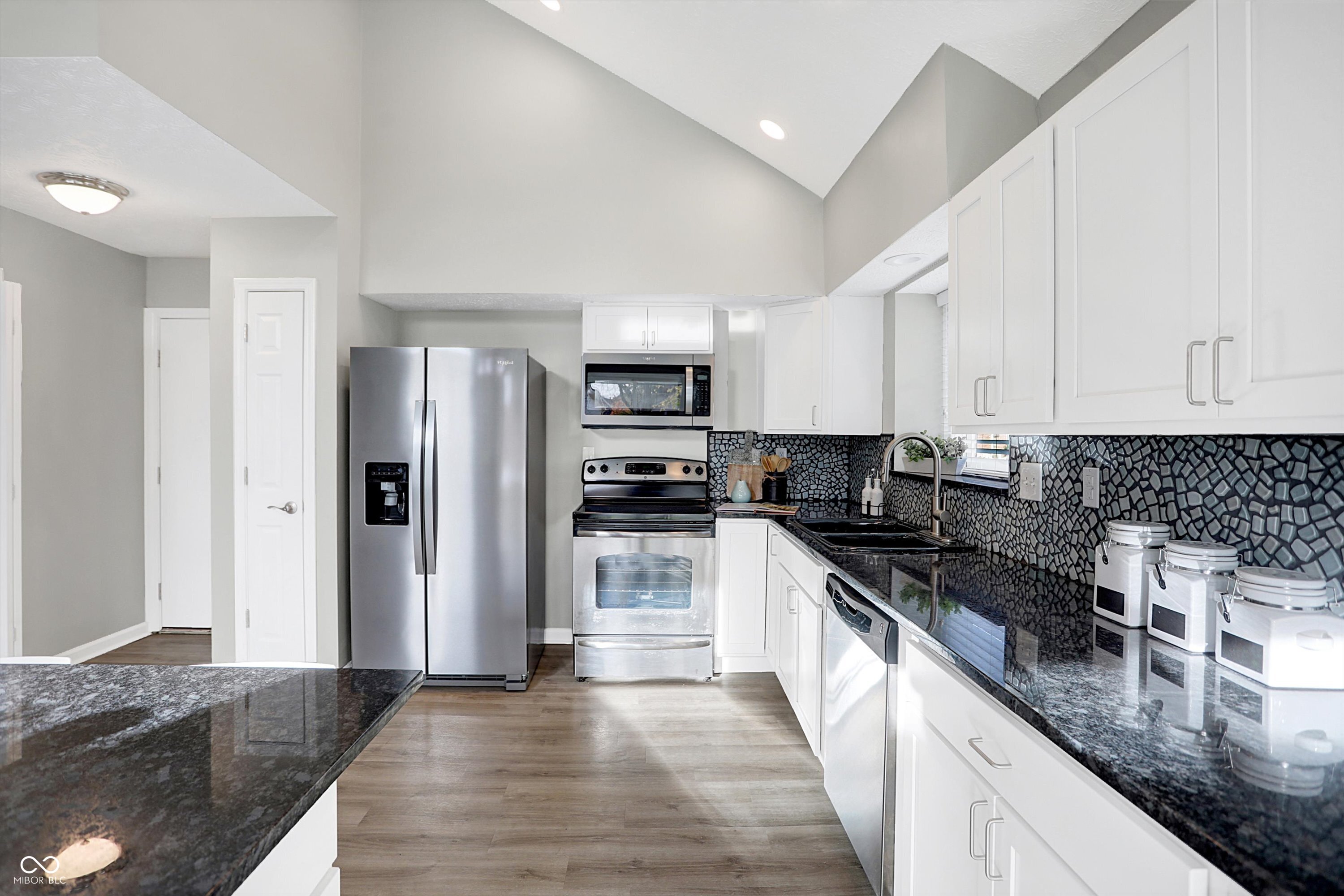 8807 Wintergreen Way