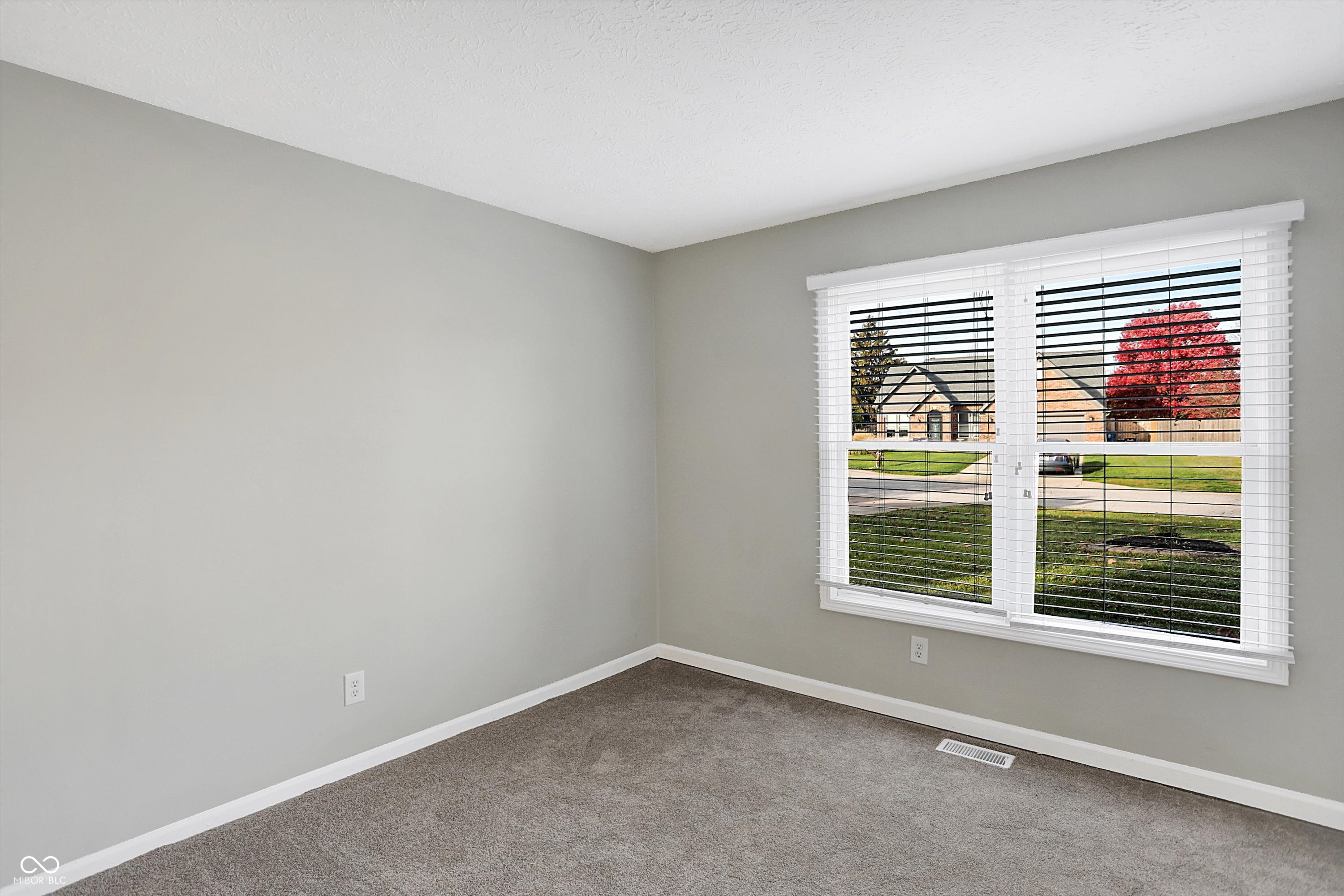 8807 Wintergreen Way