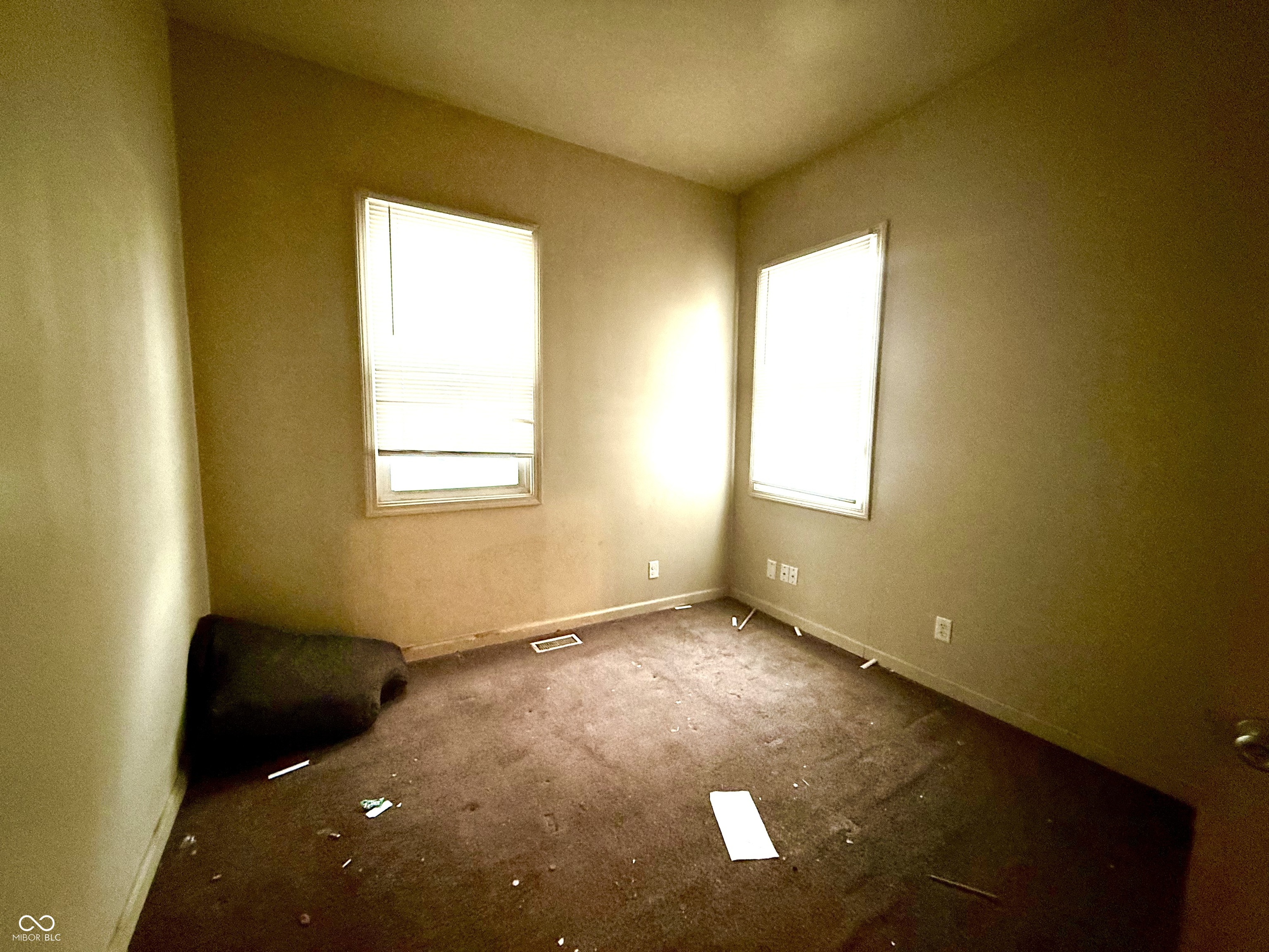 26 N Holmes Avenue