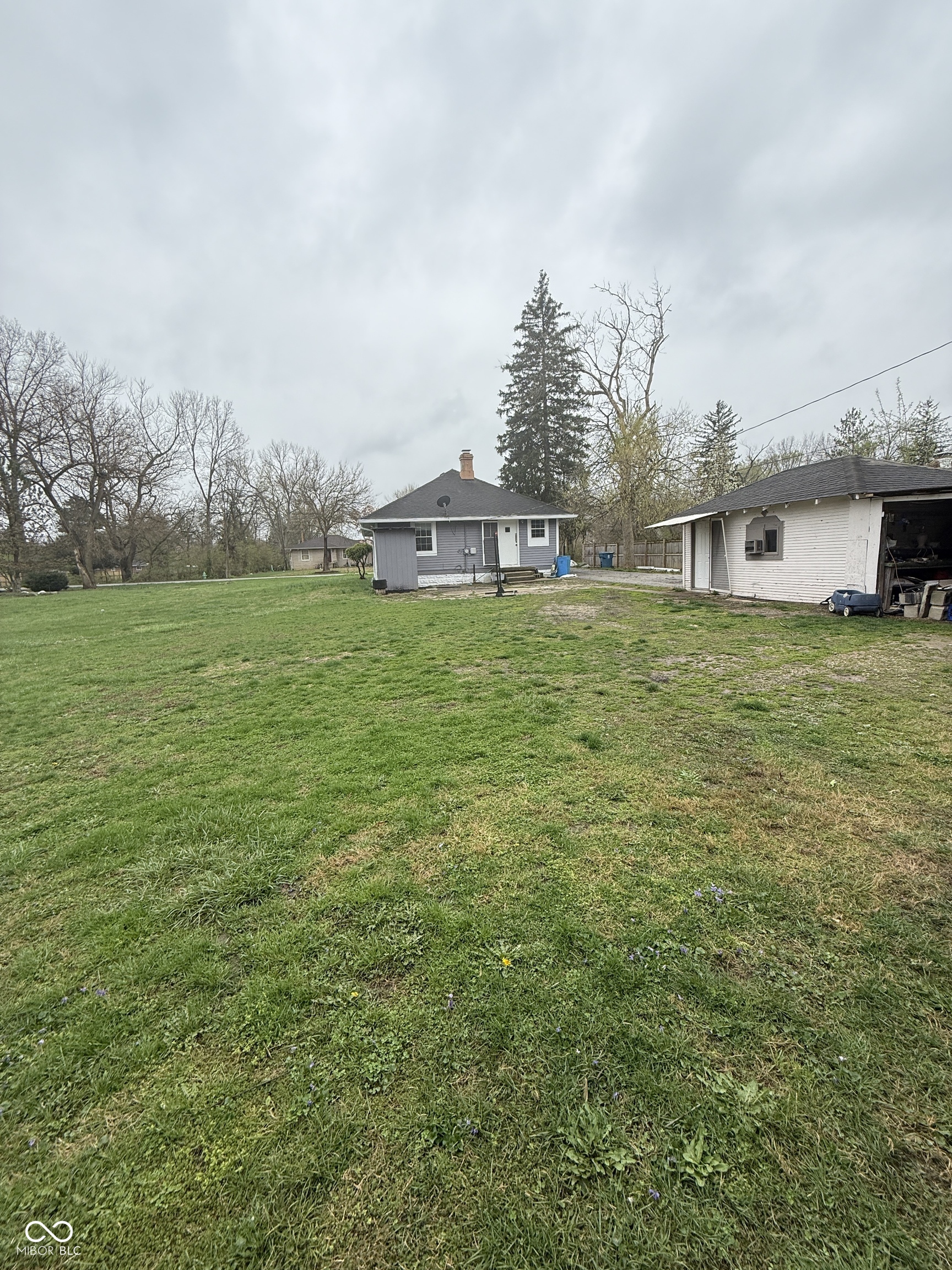 2124 W 64th Street