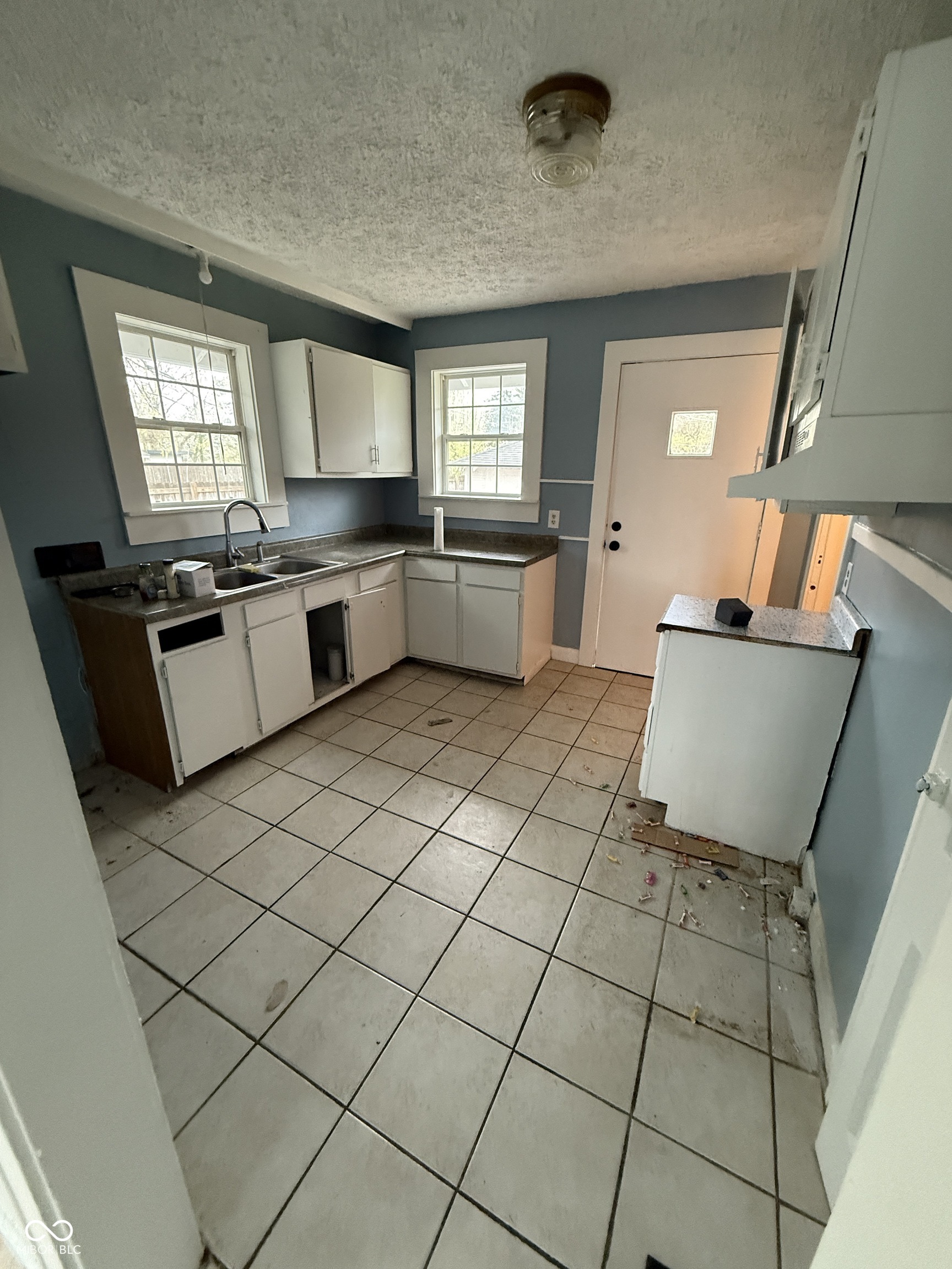 2124 W 64th Street