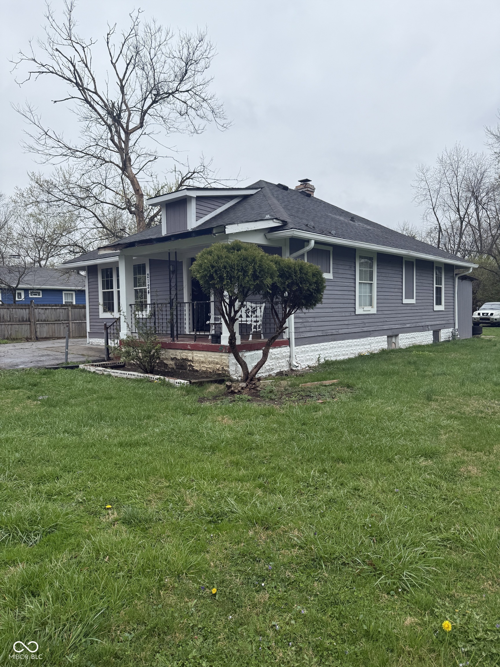 2124 W 64th Street