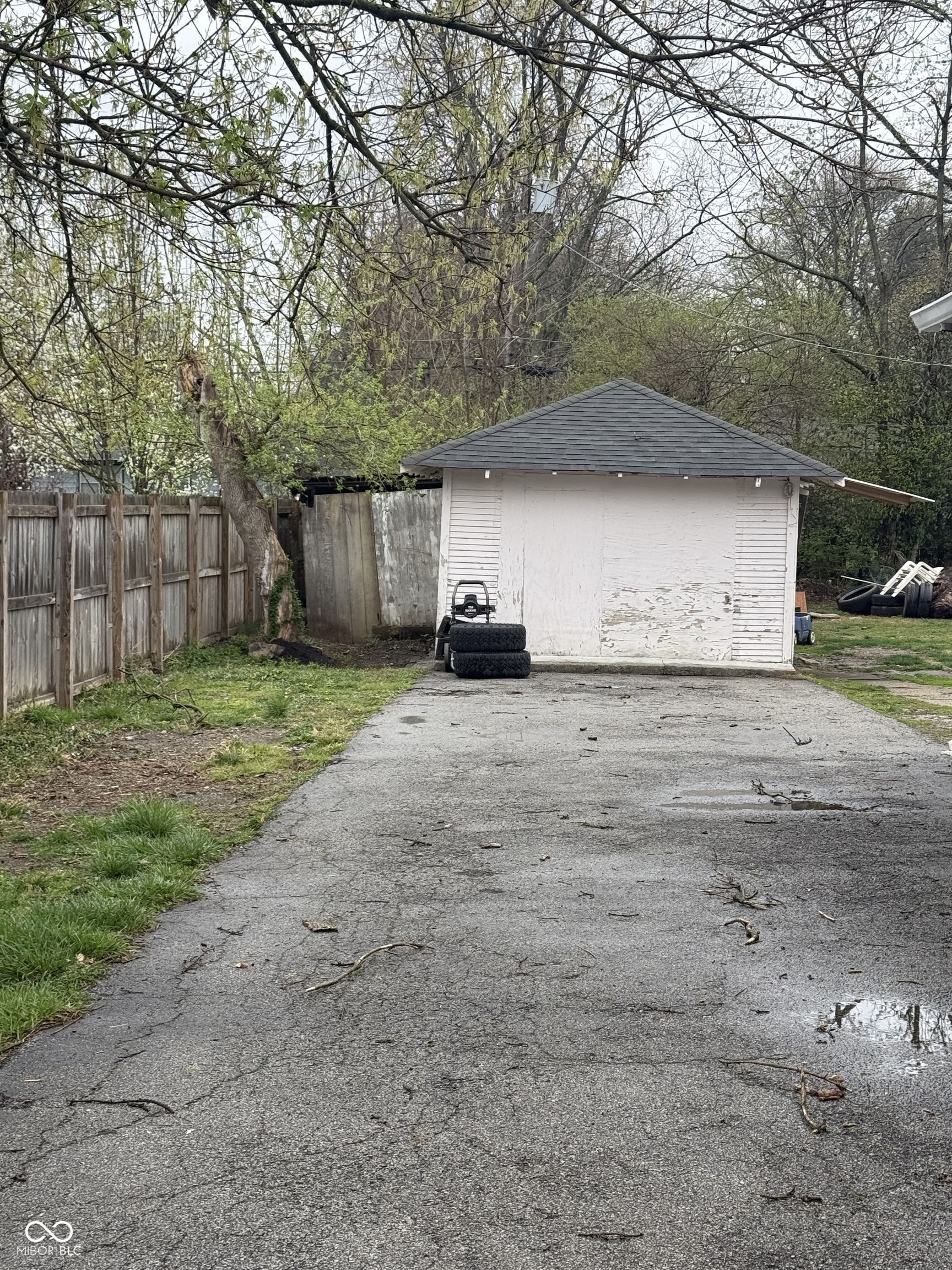 2124 W 64th Street