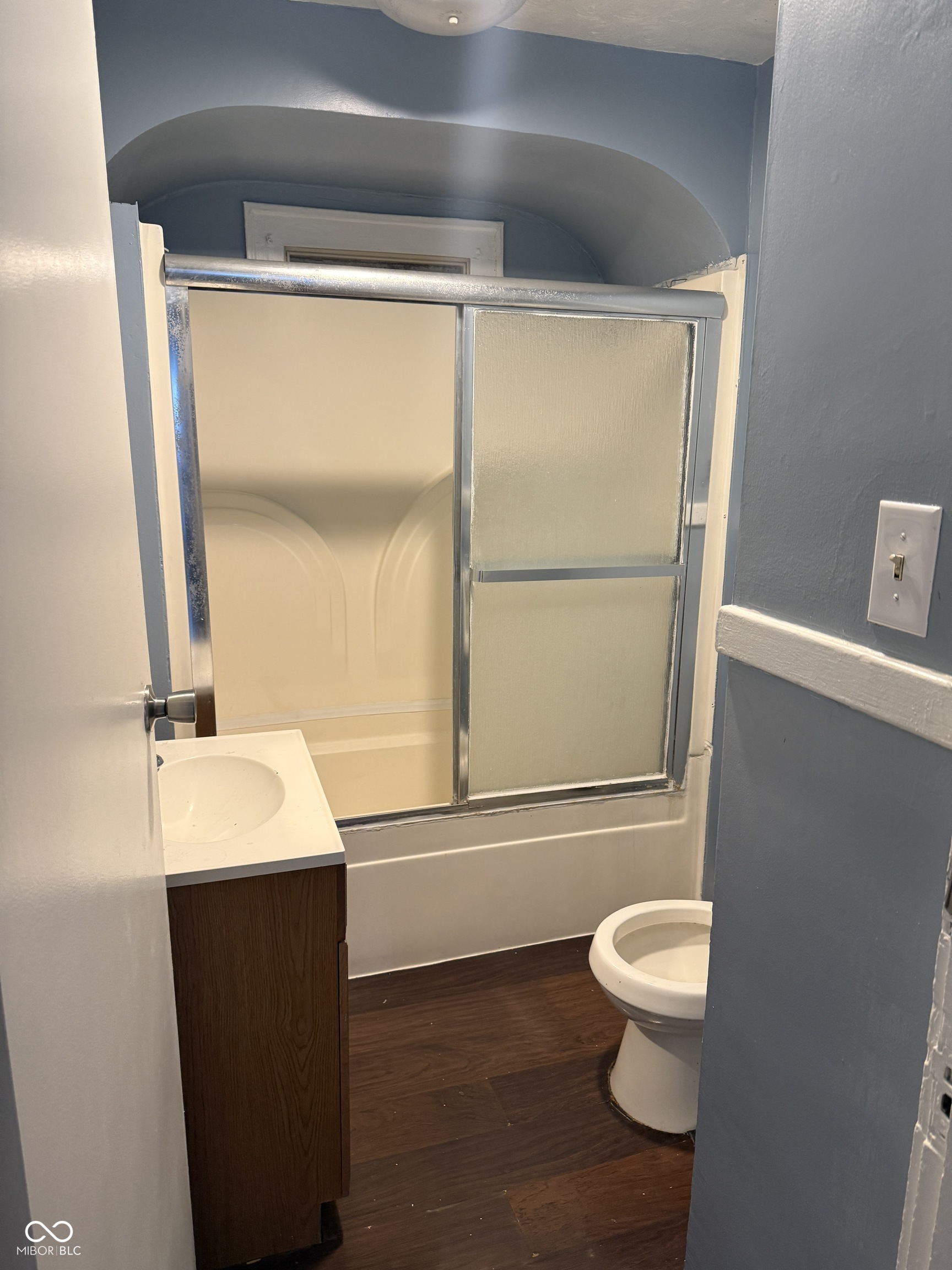 2124 W 64th Street