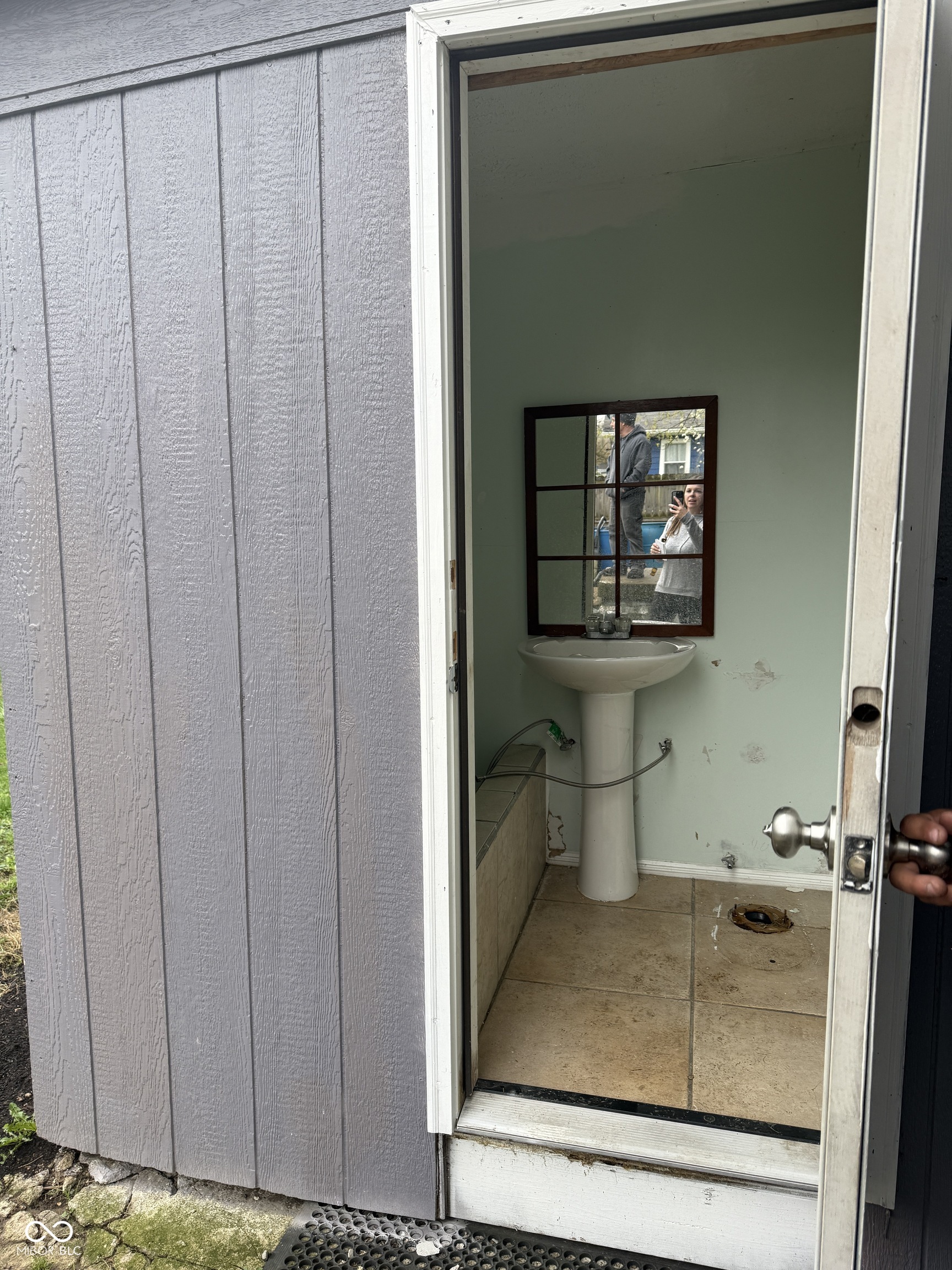2124 W 64th Street
