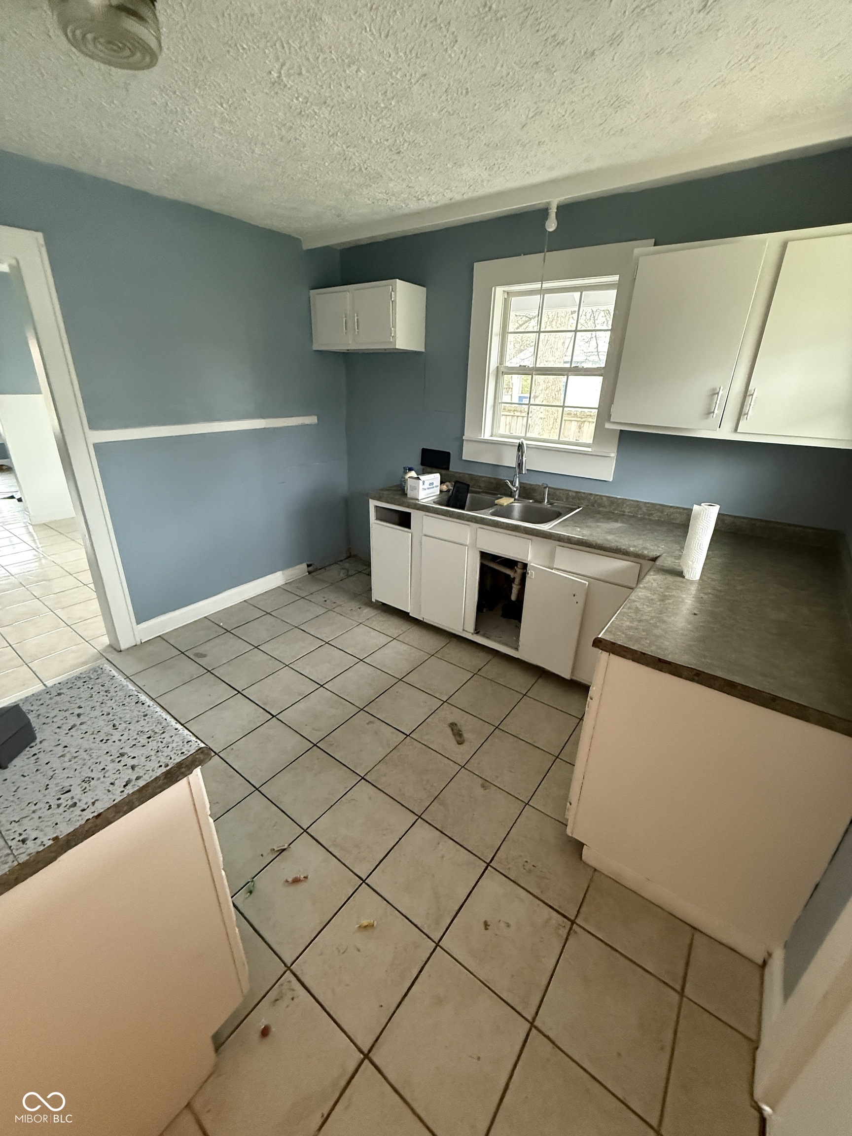 2124 W 64th Street