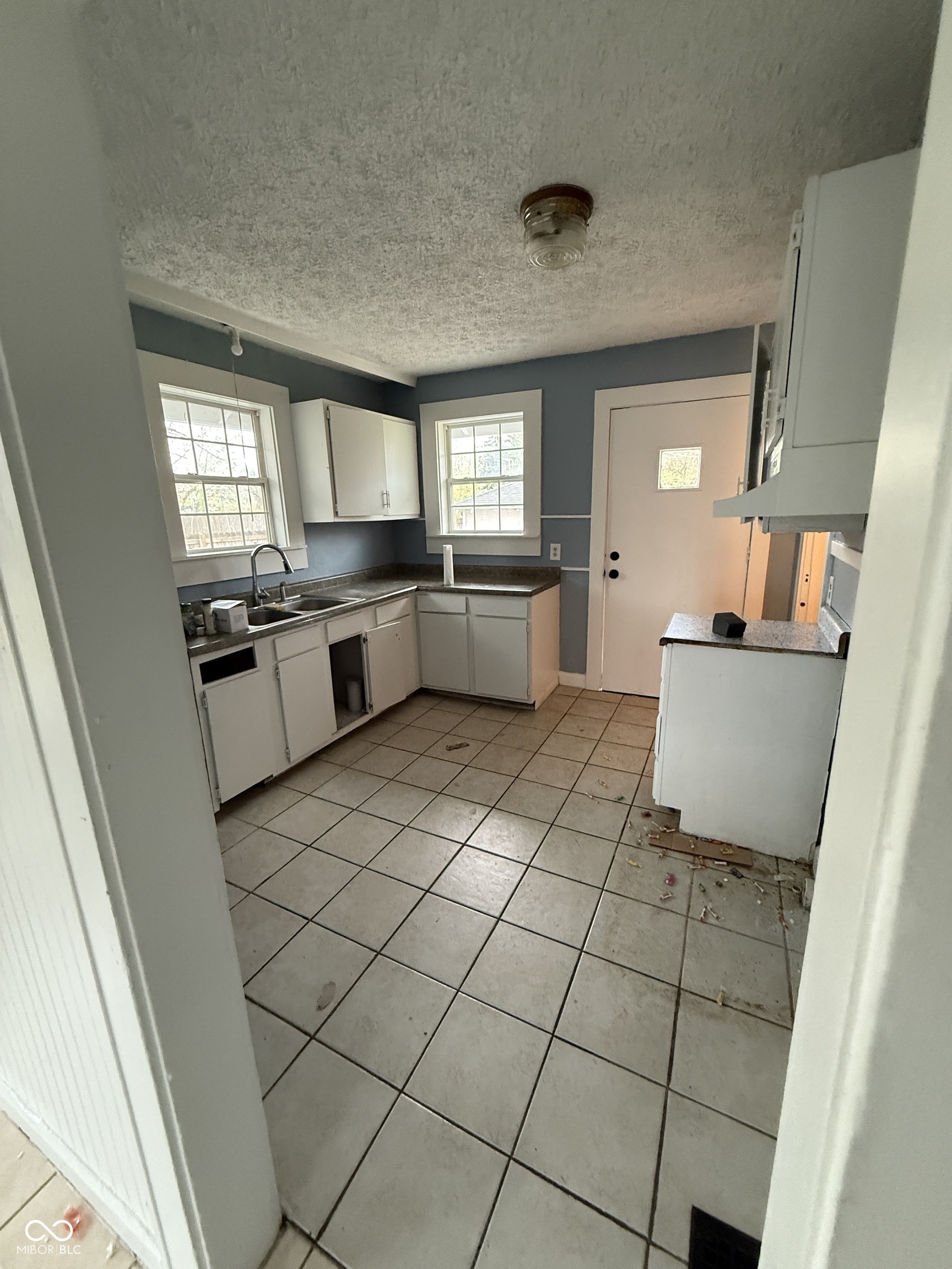 2124 W 64th Street