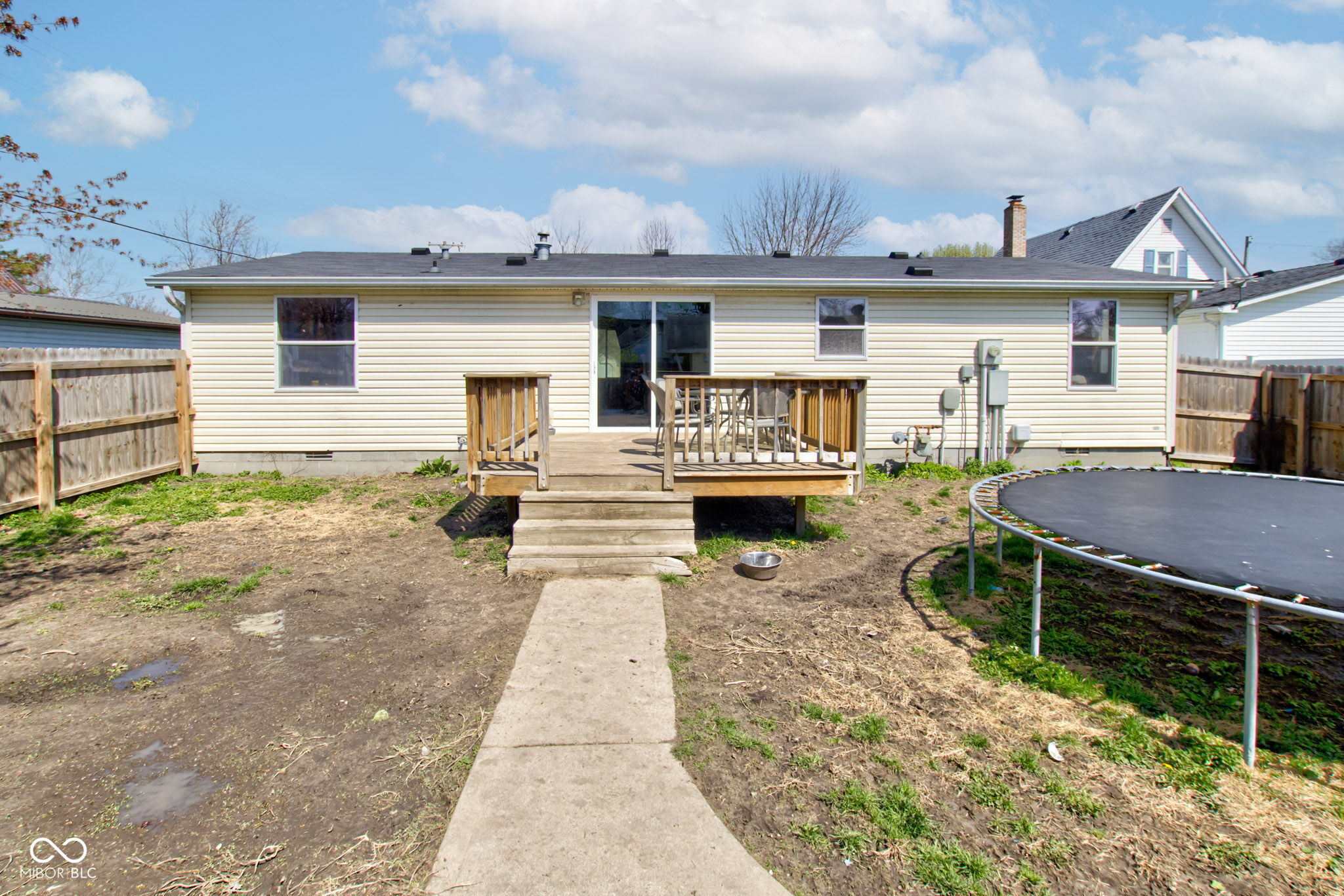 220 E Meridian Street