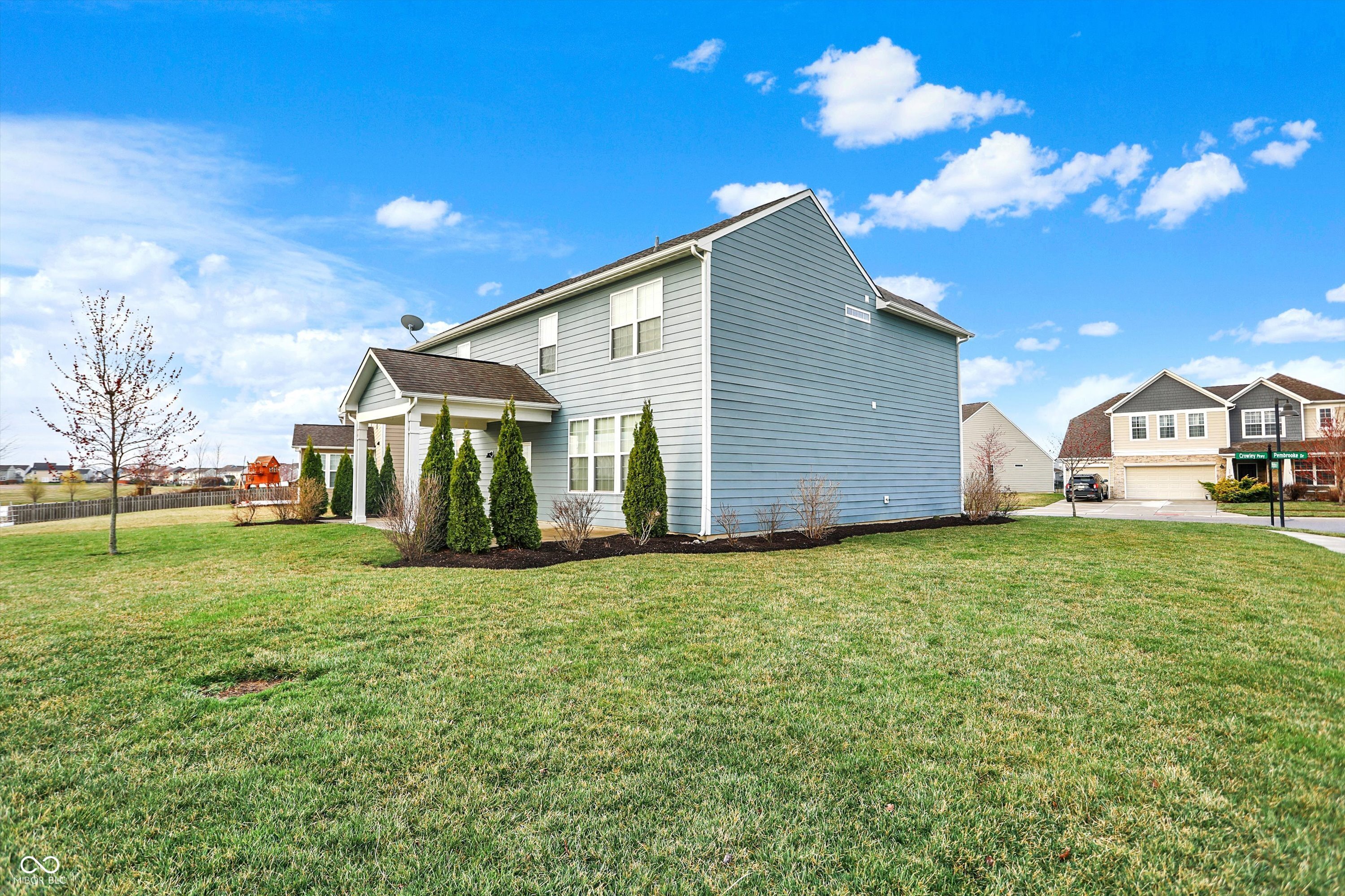 5247 Crowley Parkway
