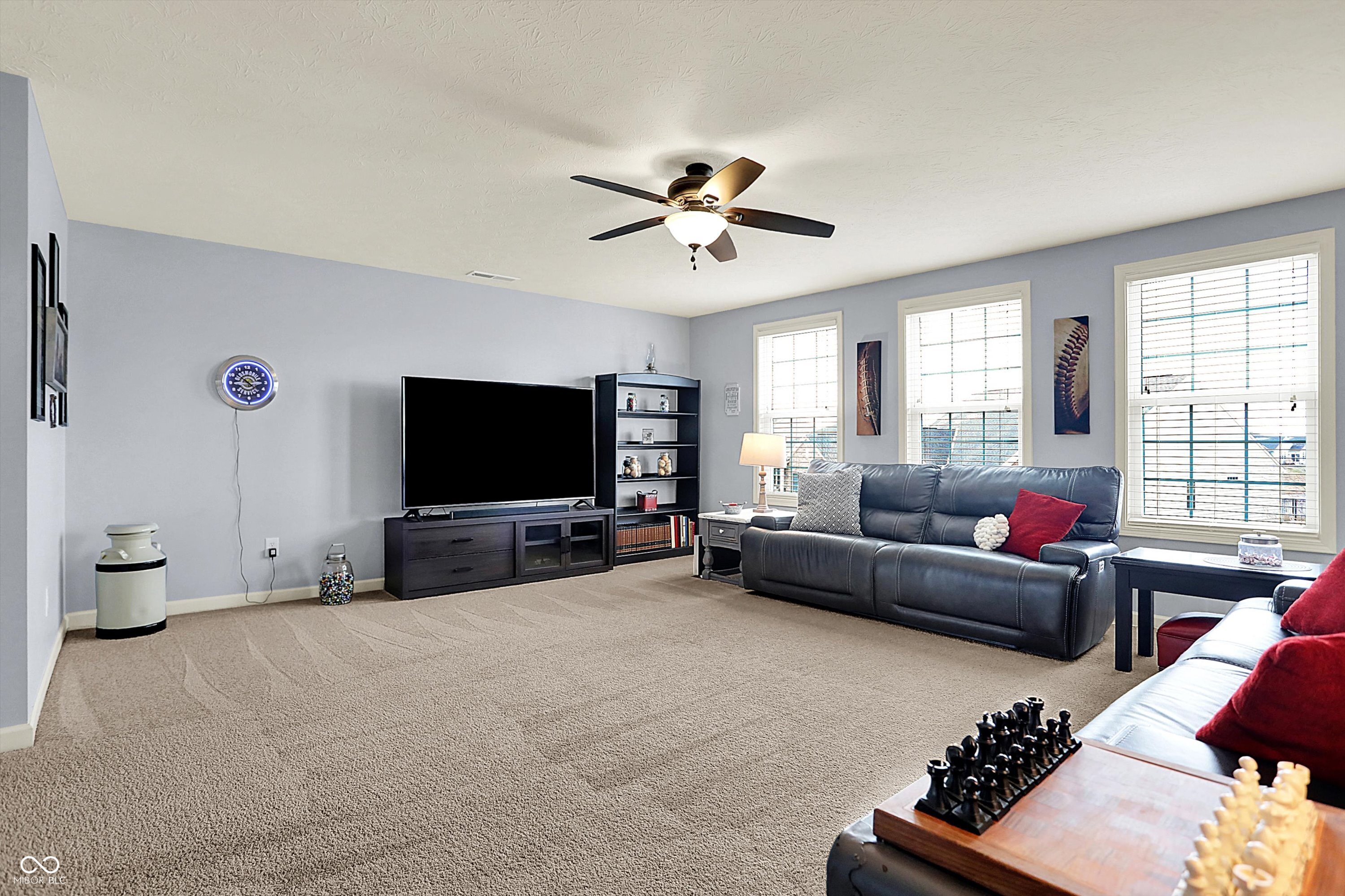 5247 Crowley Parkway