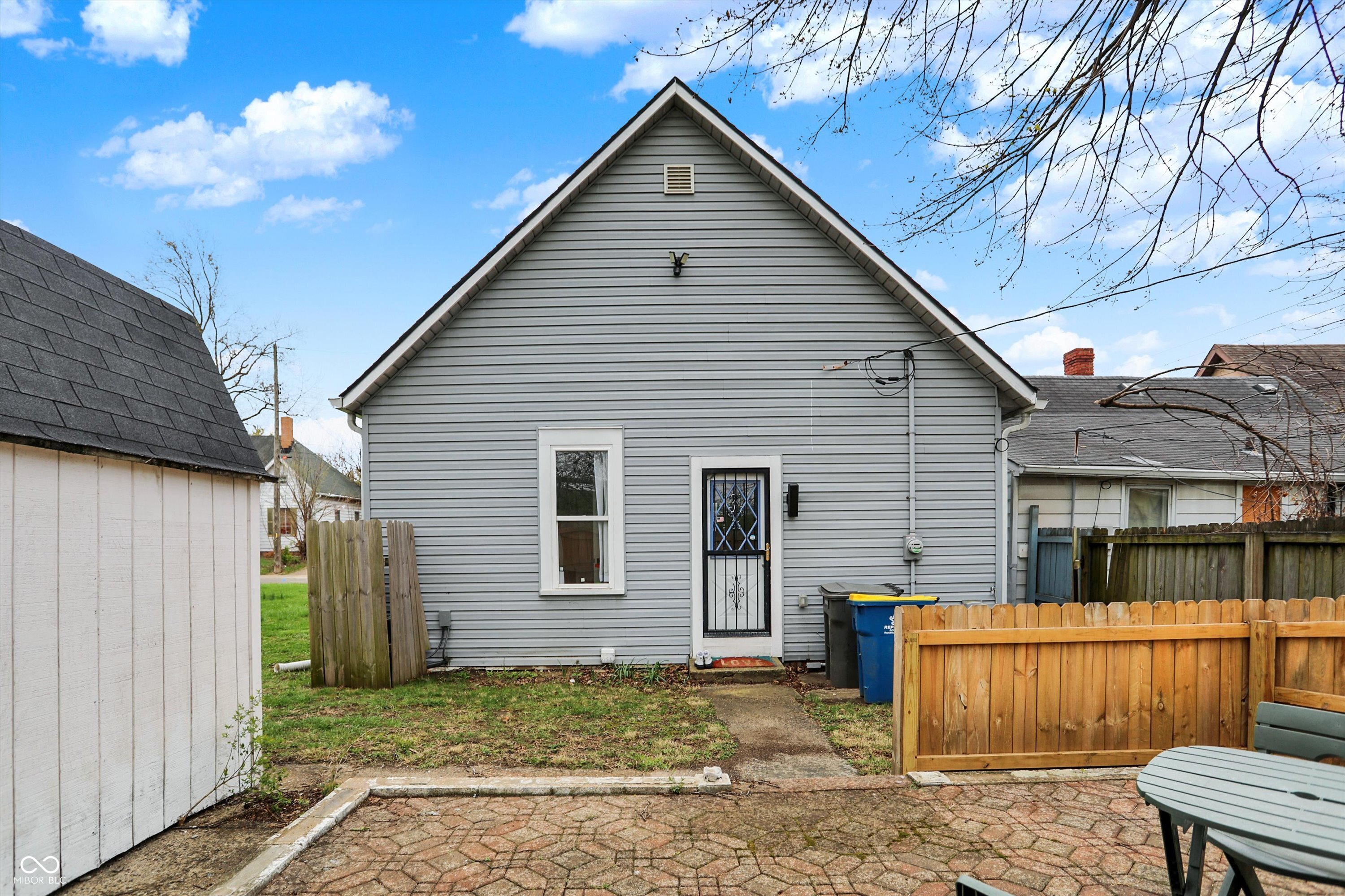 922 Cottage Avenue