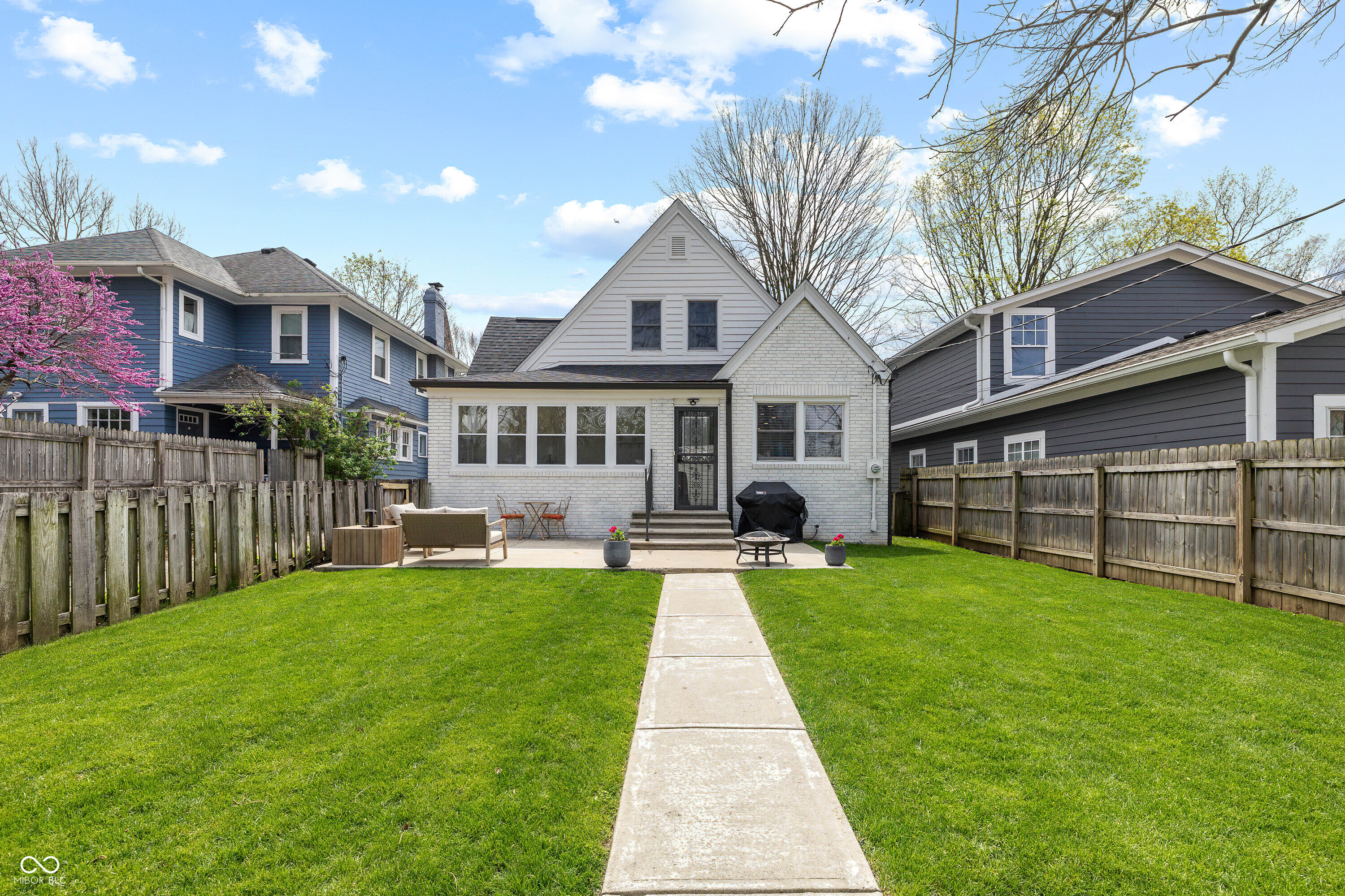 402 E 46th Street