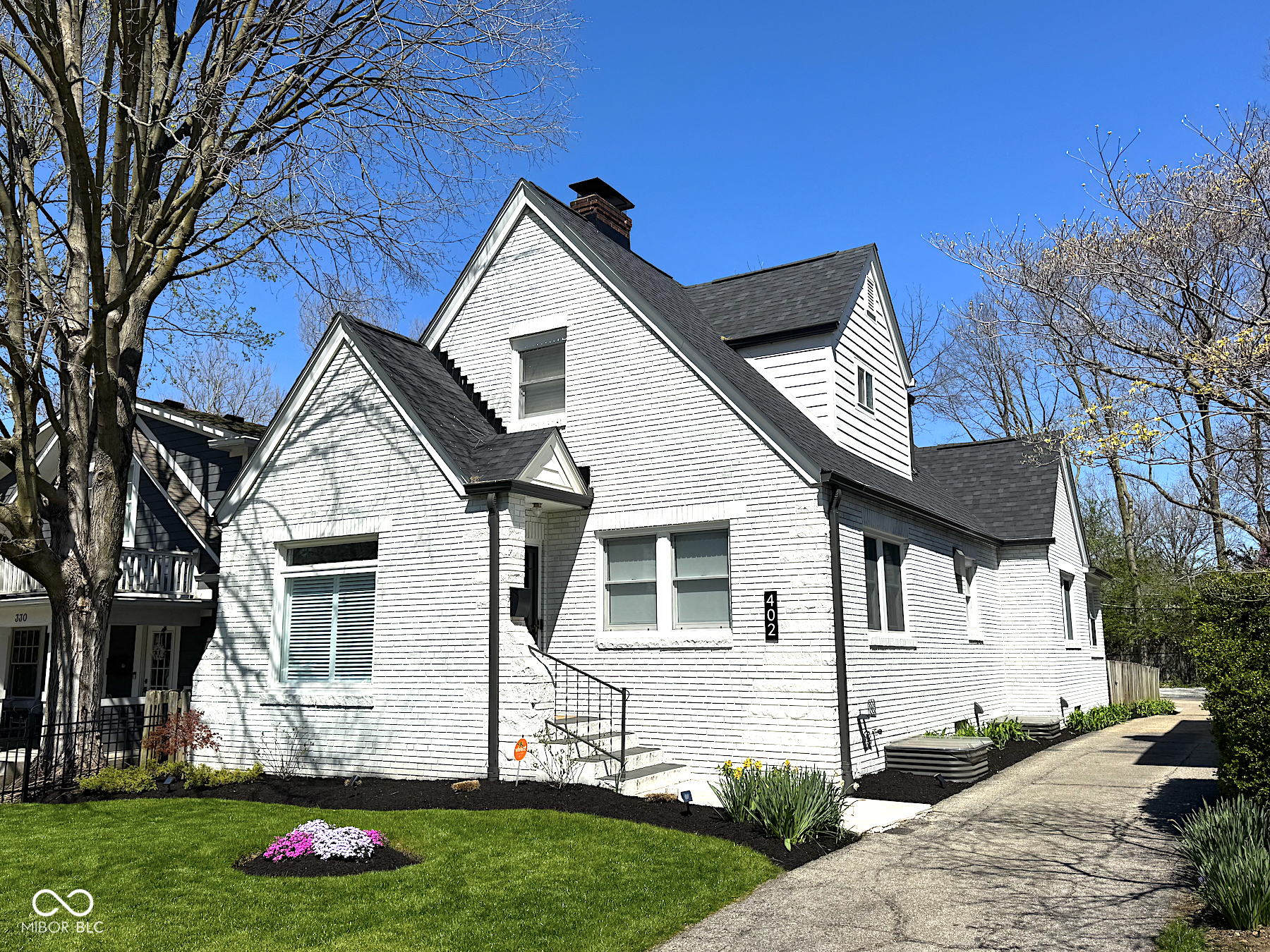 402 E 46th Street
