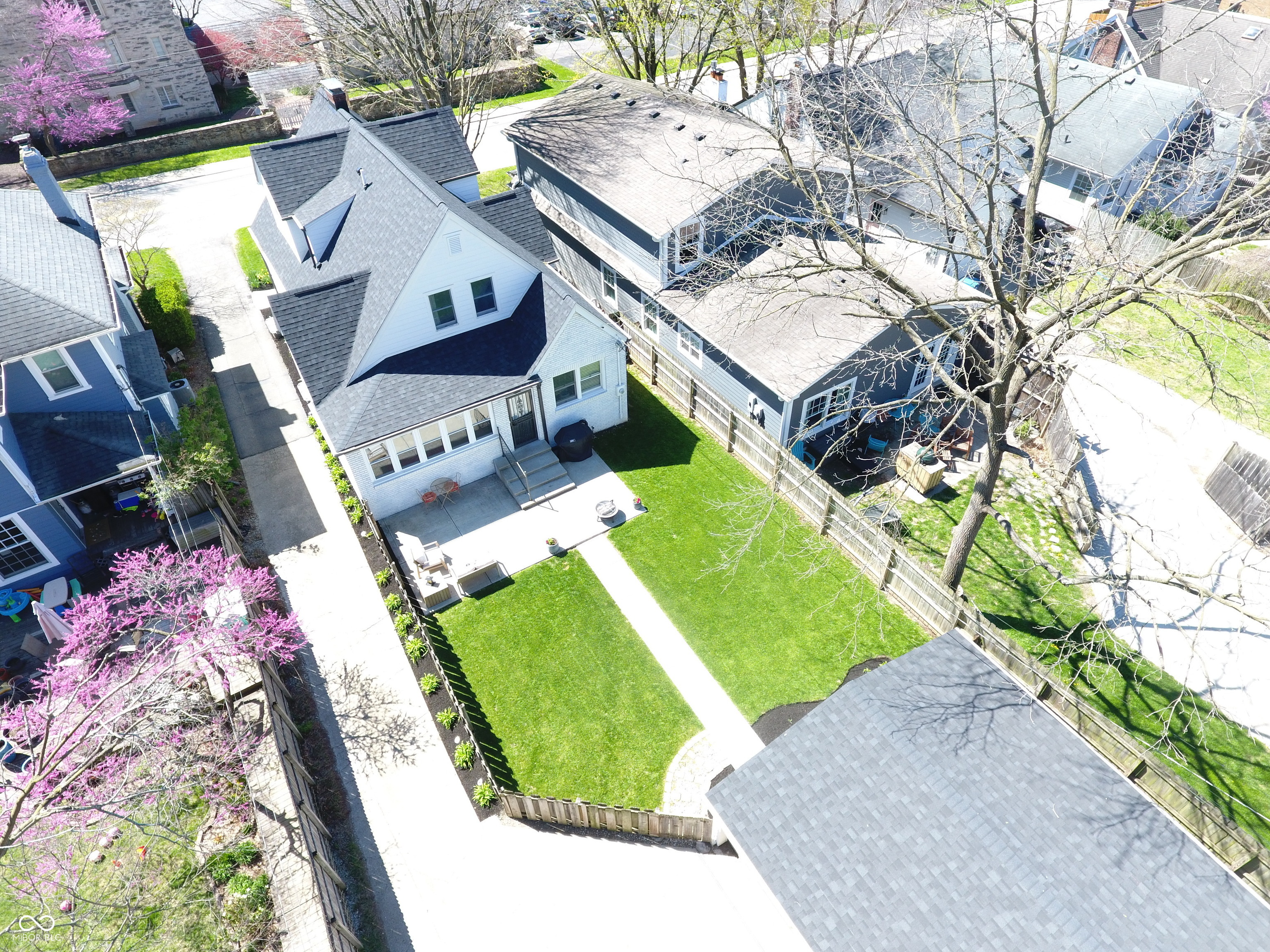 402 E 46th Street